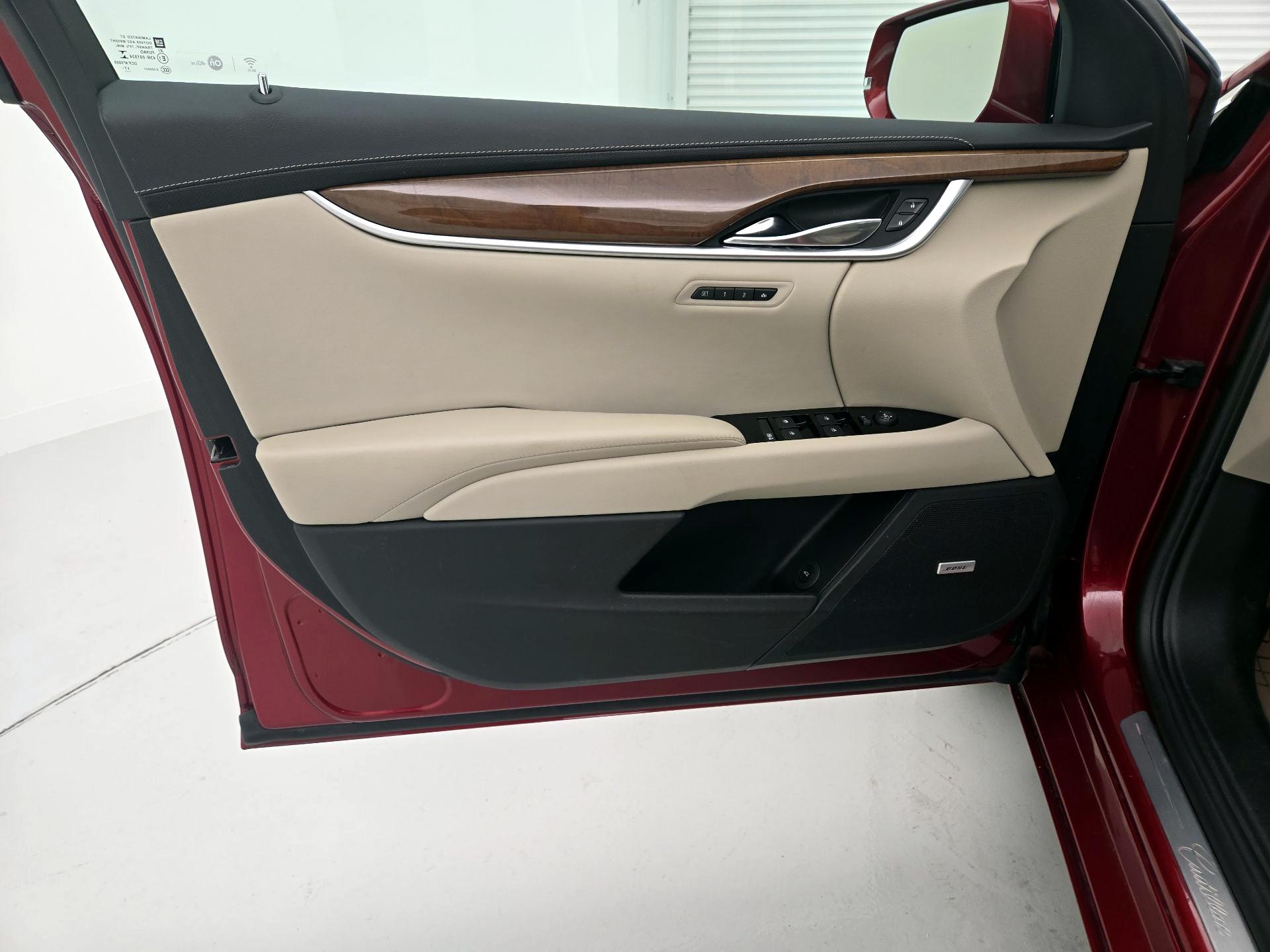 Thumbnail: 2018 Cadillac XTS - 12