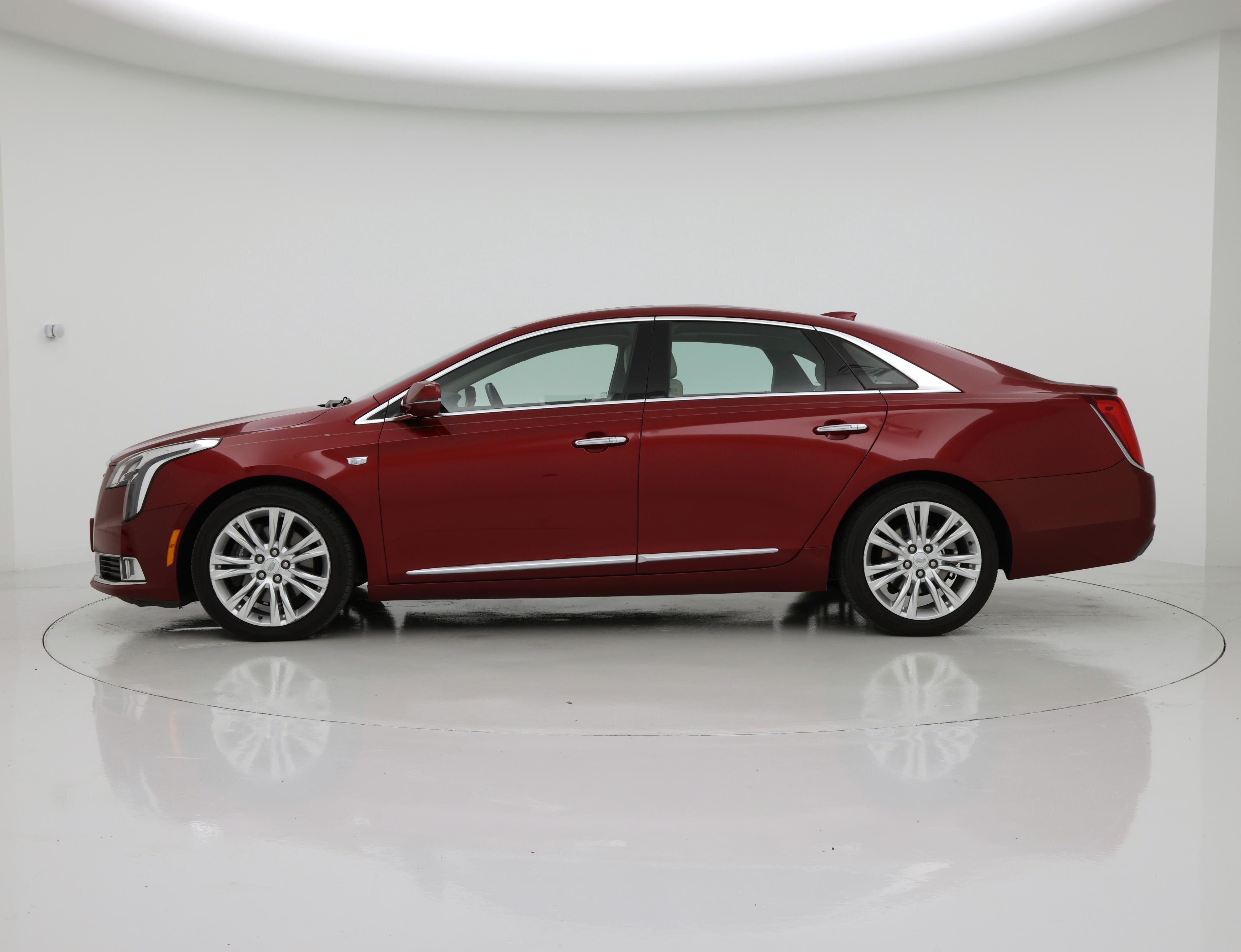 Thumbnail: 2018 Cadillac XTS - 3