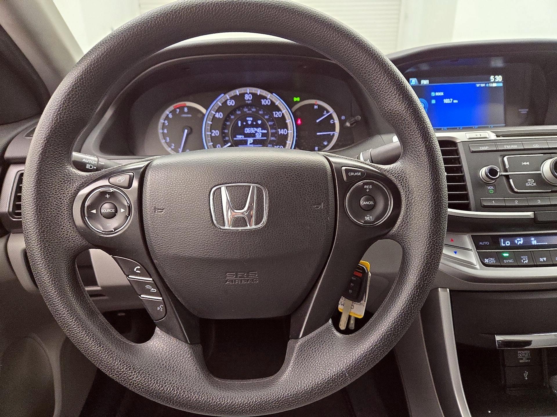 Thumbnail: 2015 Honda Accord - 10