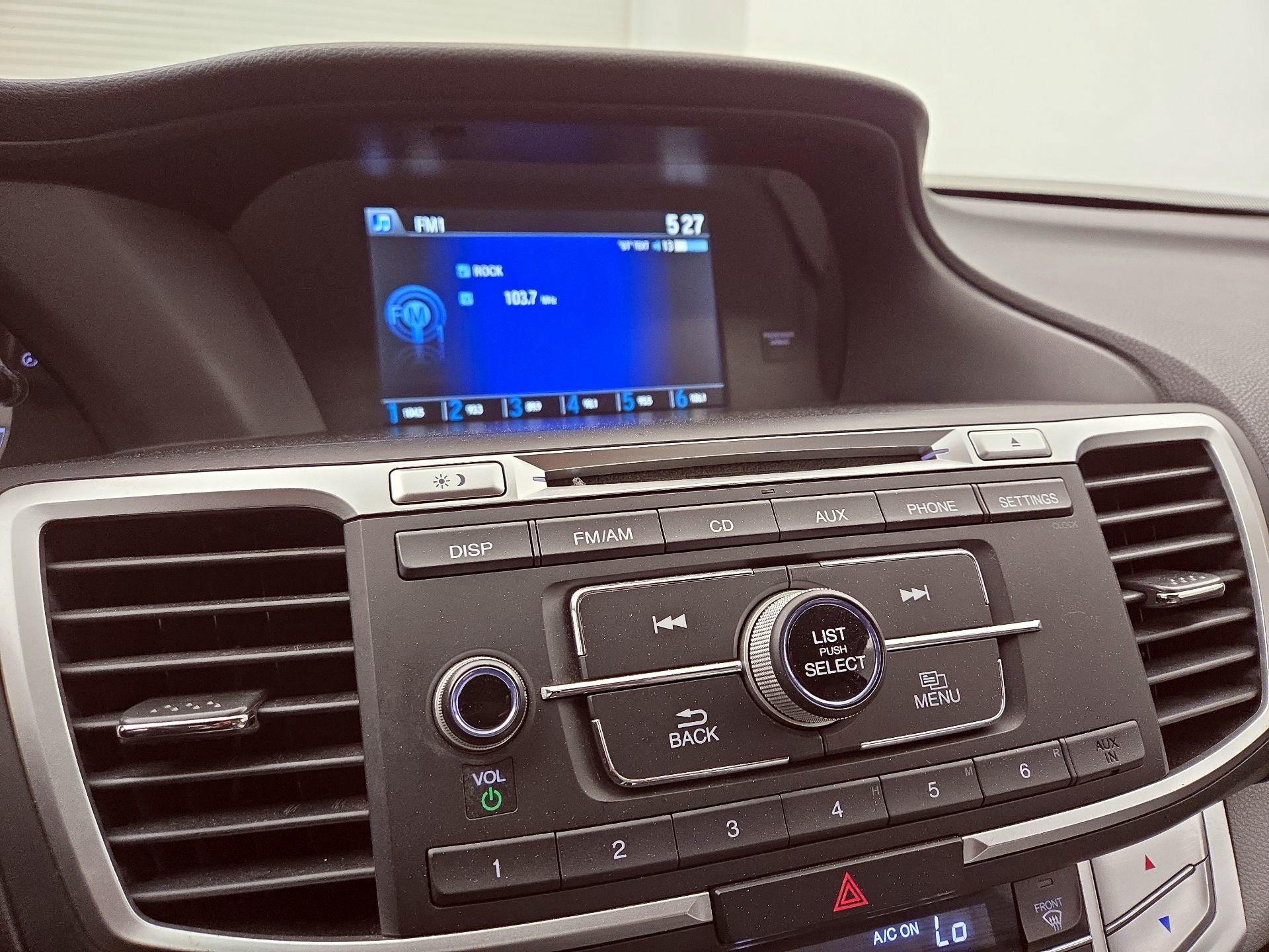 Thumbnail: 2015 Honda Accord - 15