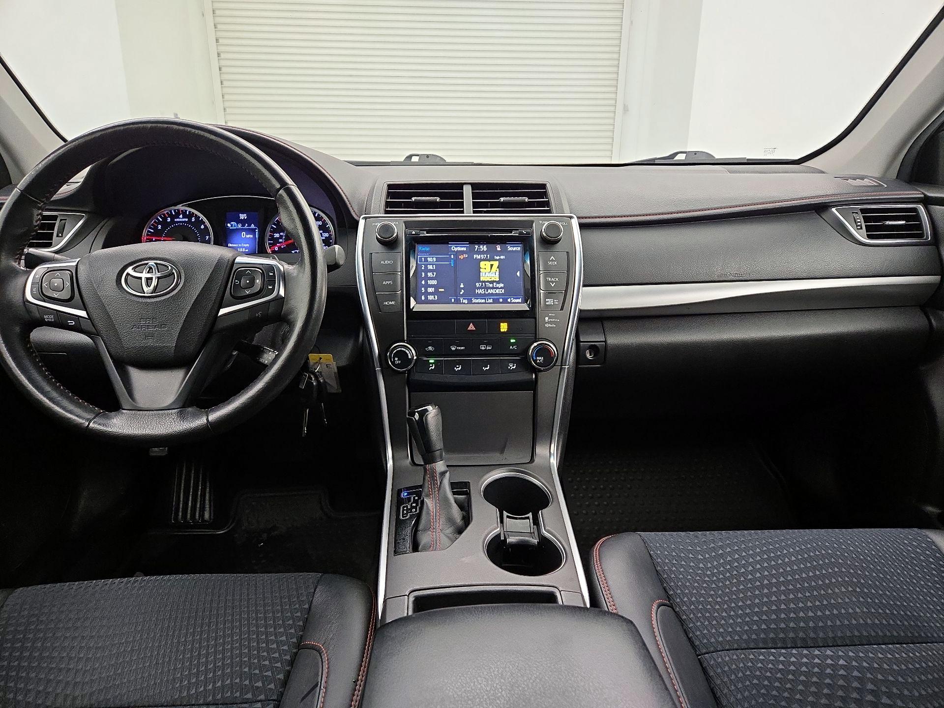 Thumbnail: 2015 Toyota Camry - 9