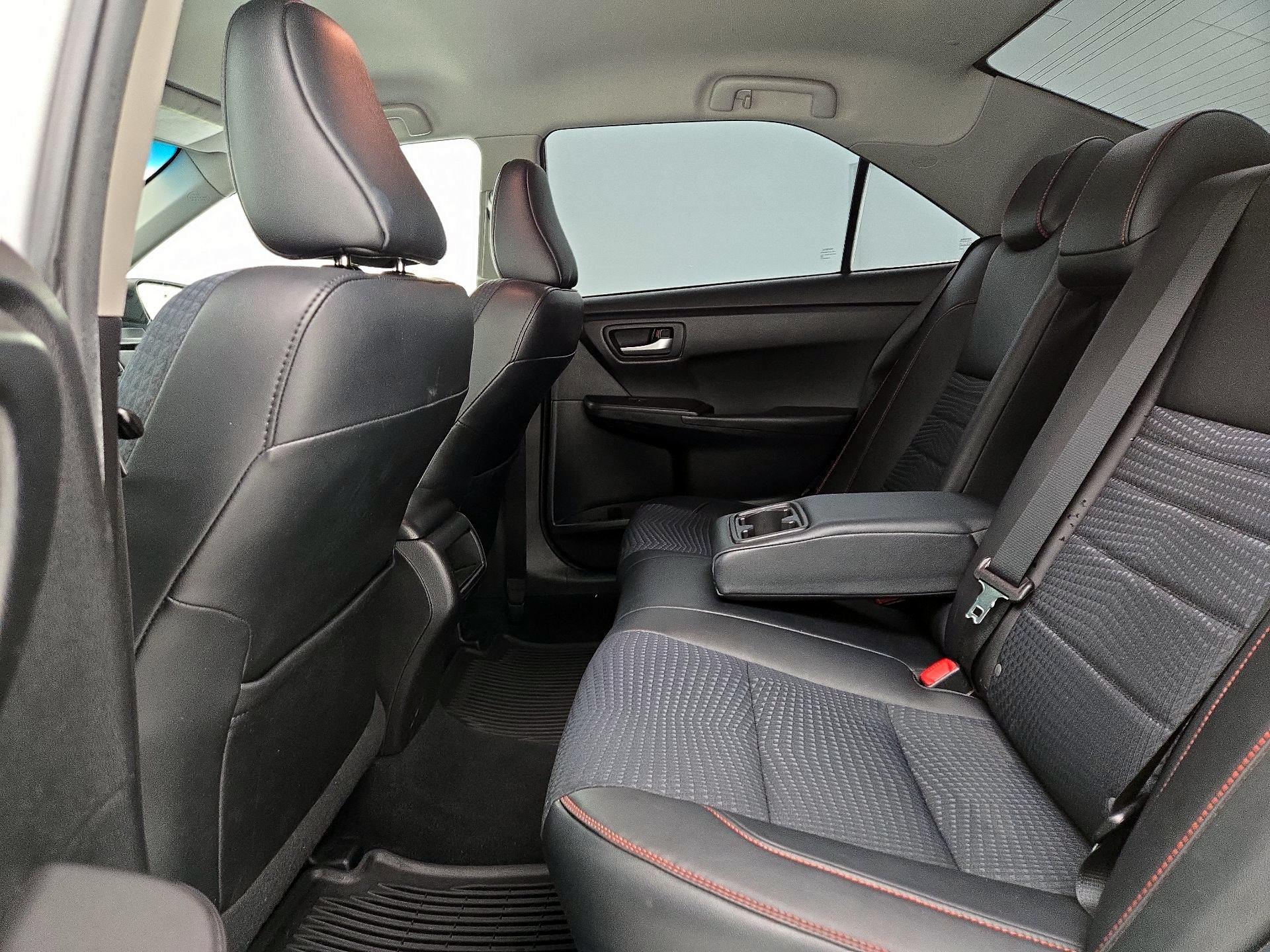 Thumbnail: 2015 Toyota Camry - 19