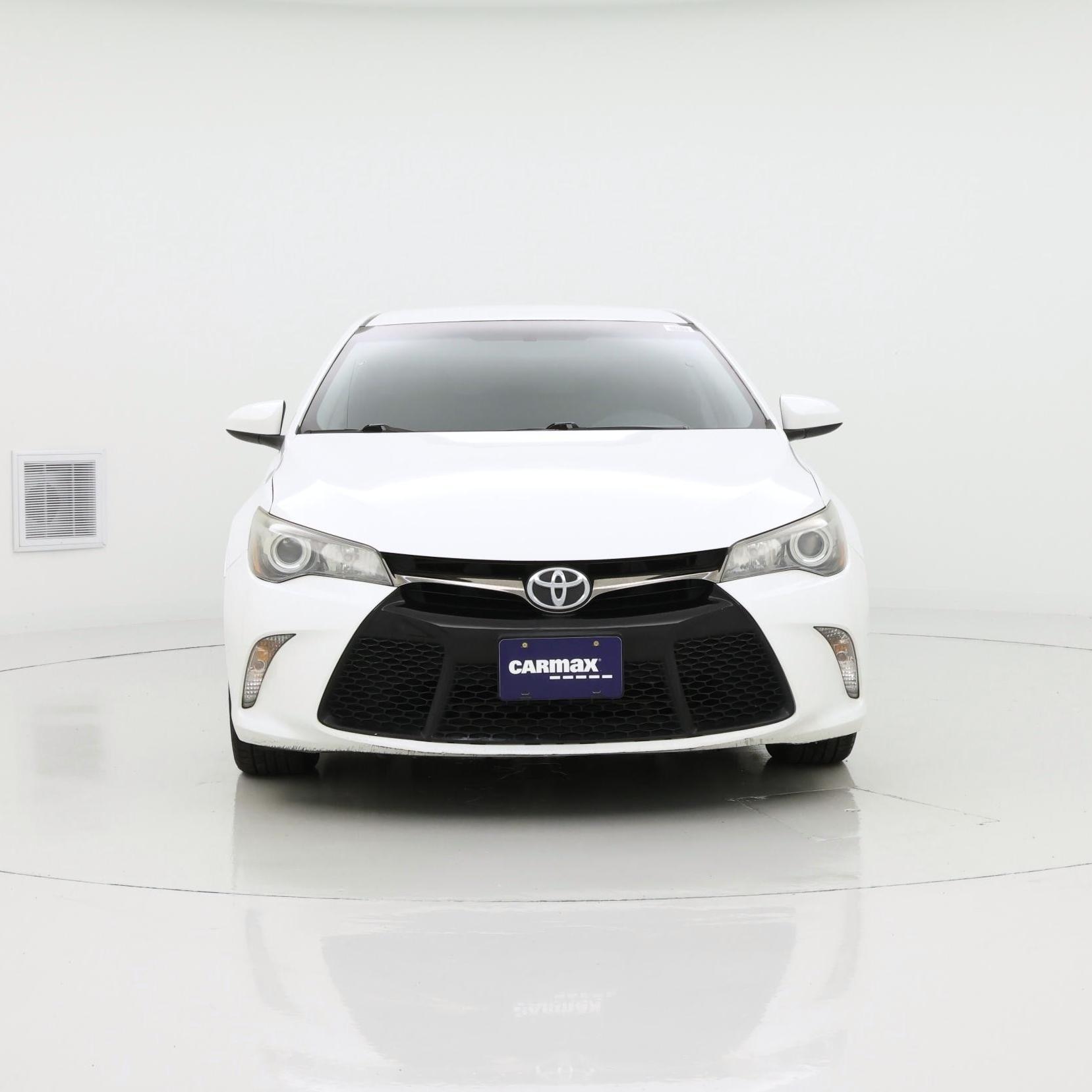 Thumbnail: 2015 Toyota Camry - 5