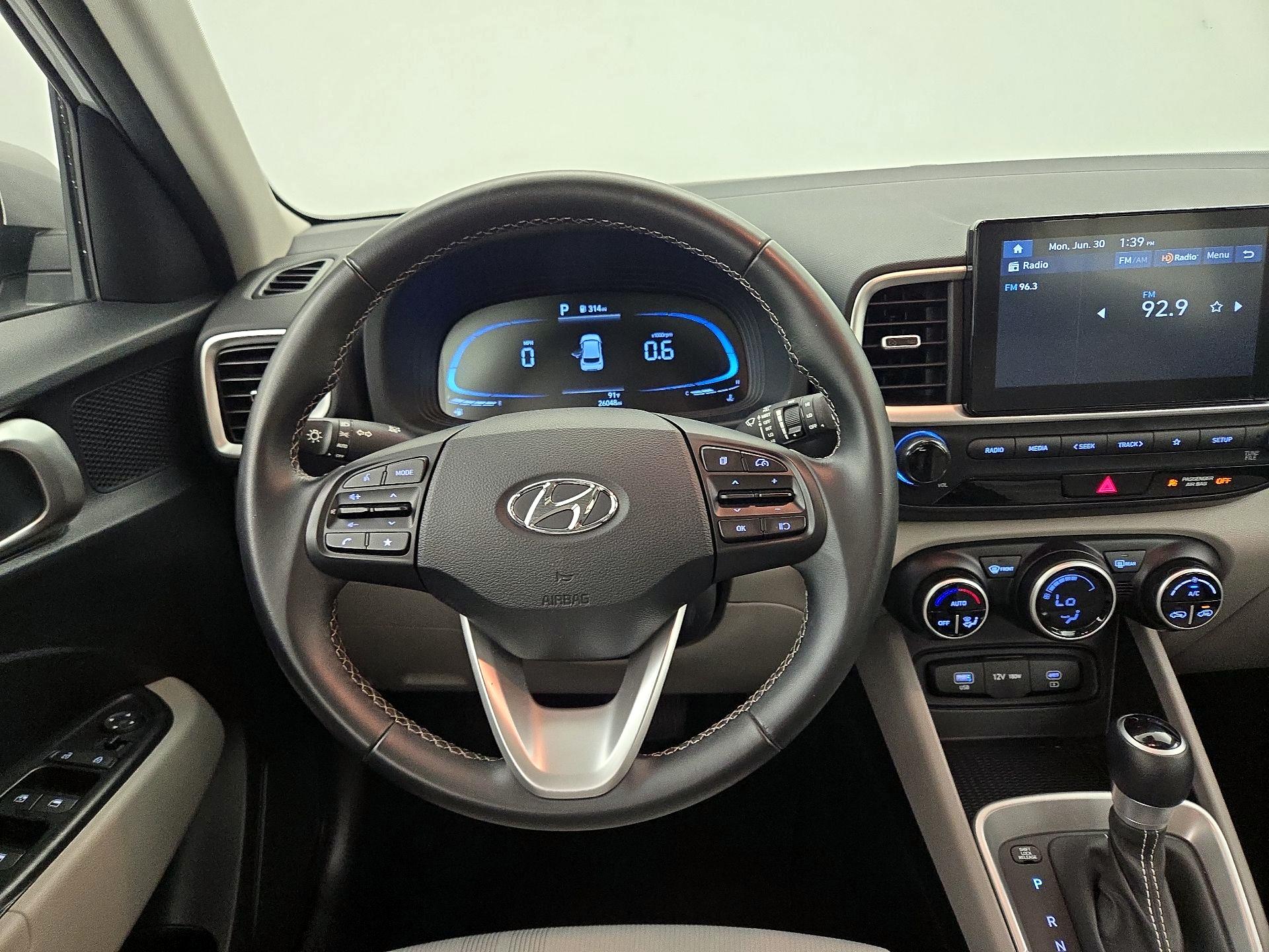 Thumbnail: 2024 Hyundai Venue - 10