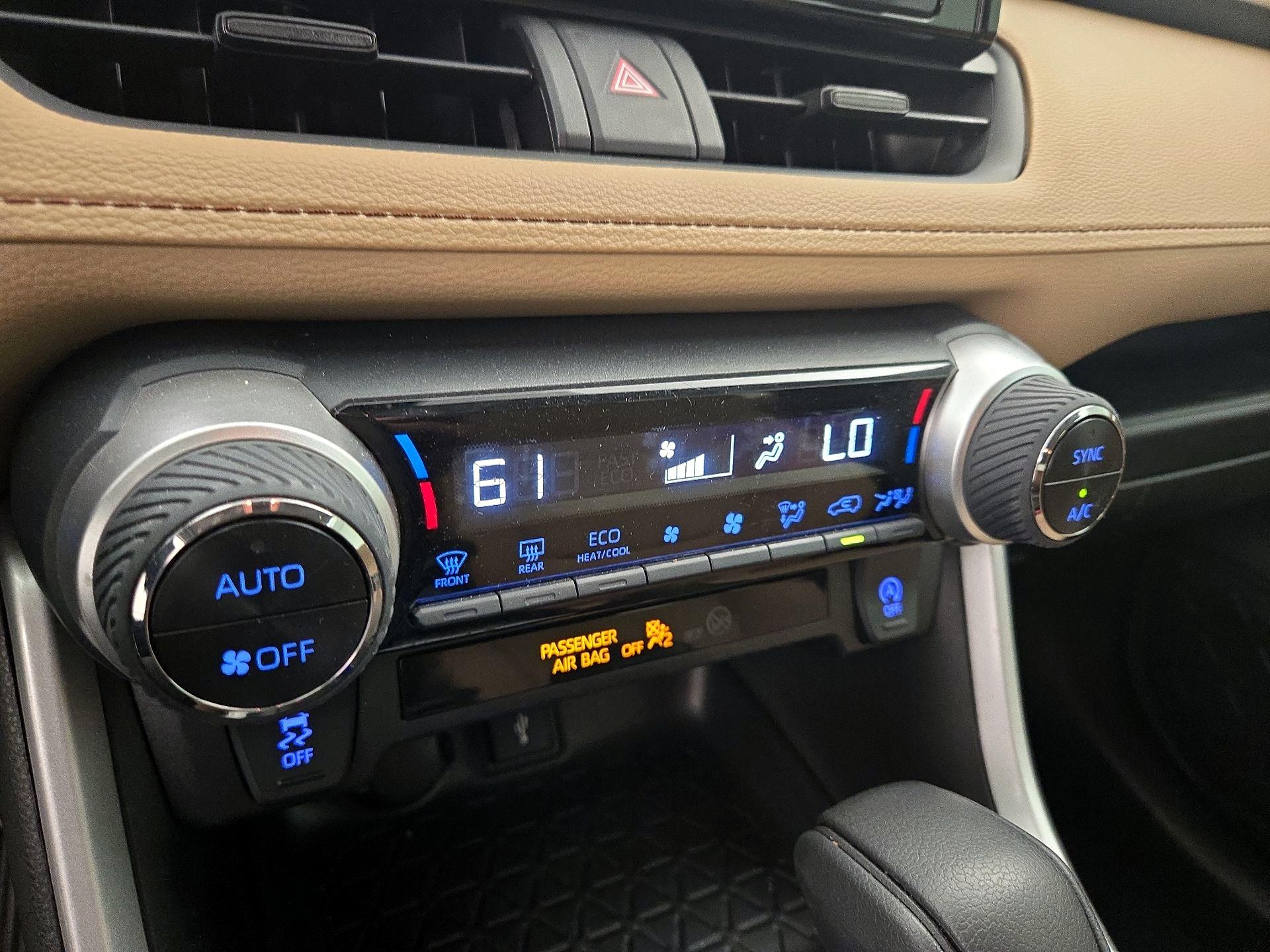 Thumbnail: 2021 Toyota RAV4 - 16