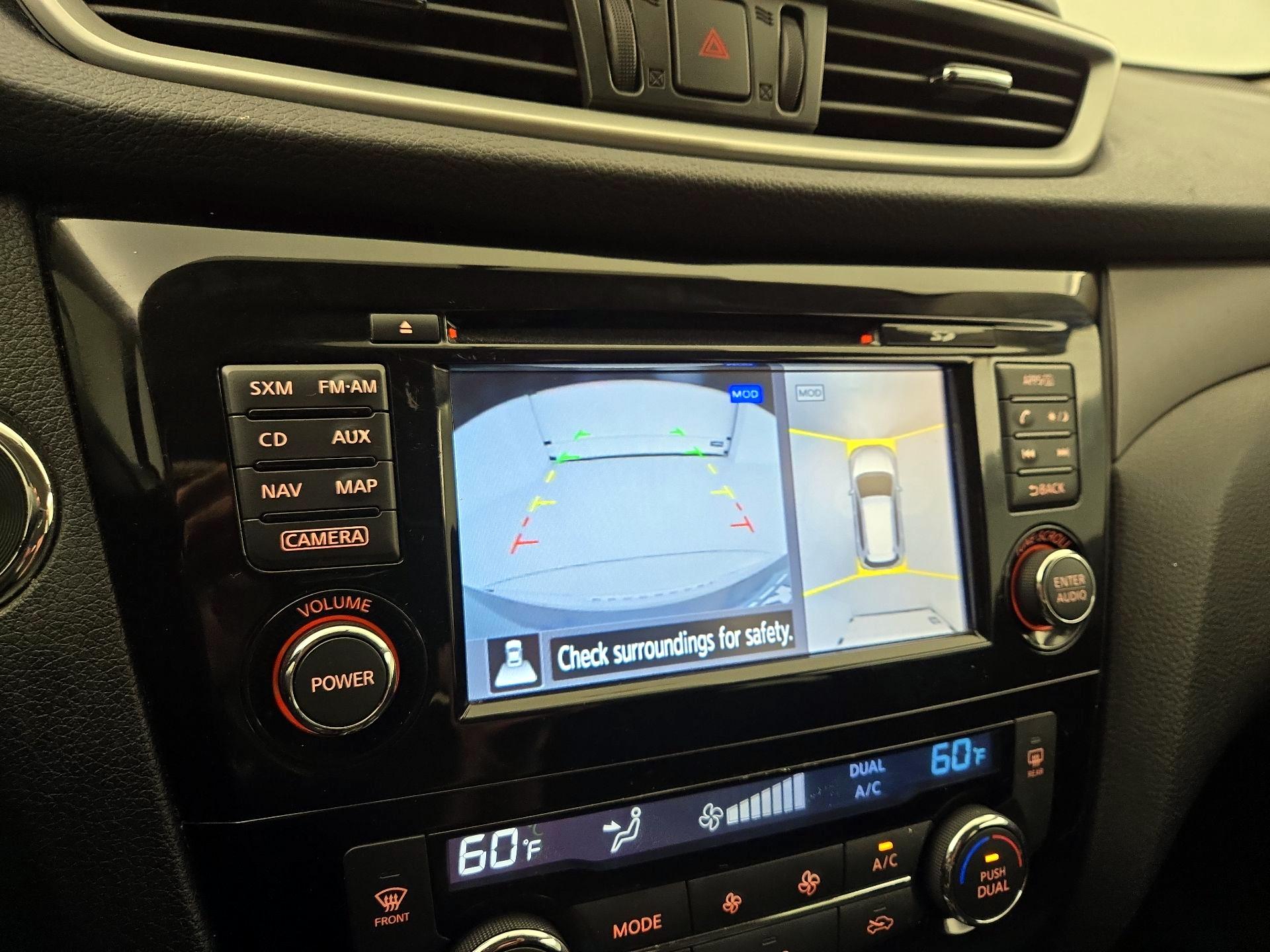 Thumbnail: 2016 Nissan Rogue - 15
