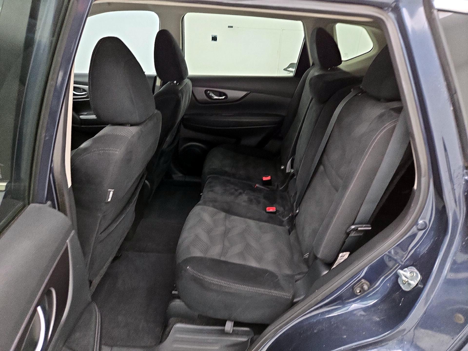 Thumbnail: 2016 Nissan Rogue - 20