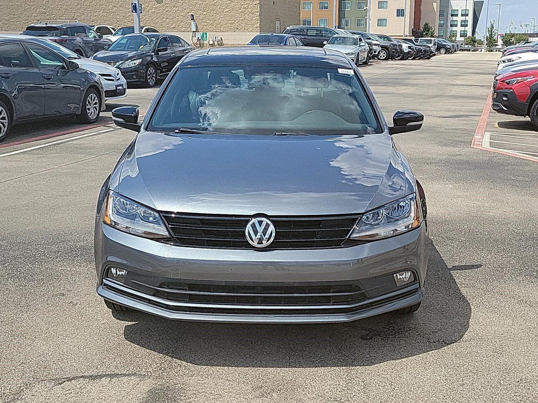 Thumbnail: 2018 Volkswagen Jetta - 2
