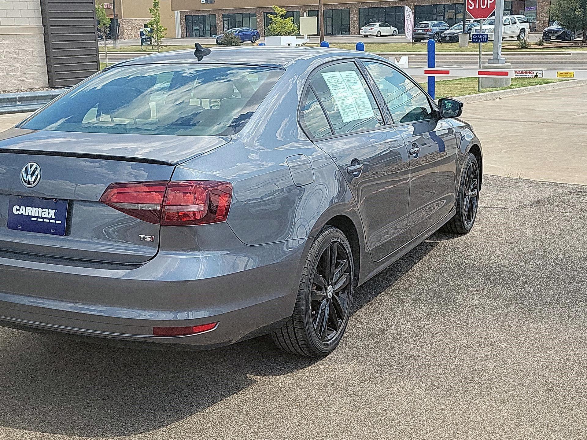 Thumbnail: 2018 Volkswagen Jetta - 5