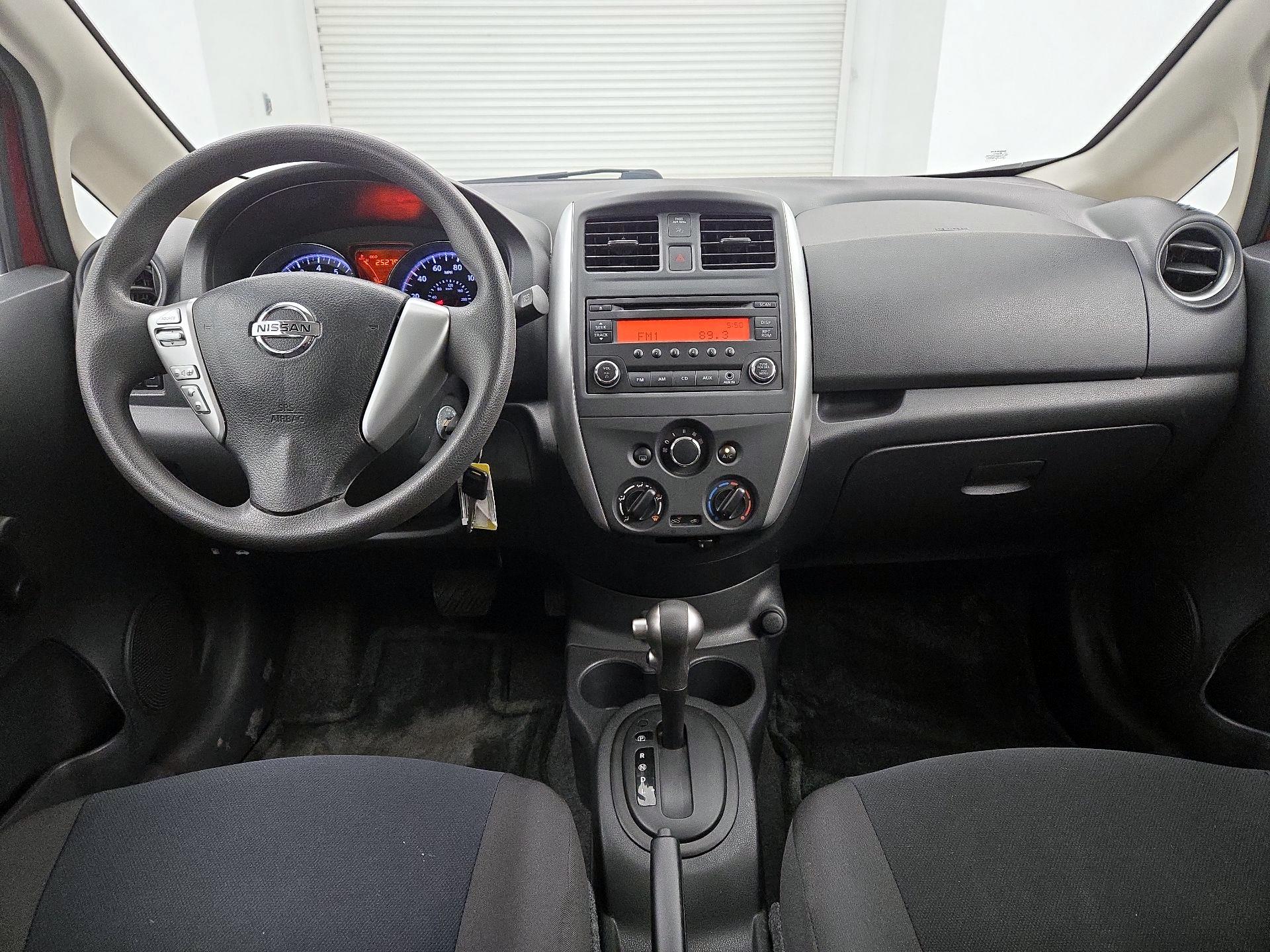 Thumbnail: 2017 Nissan Versa Note - 9