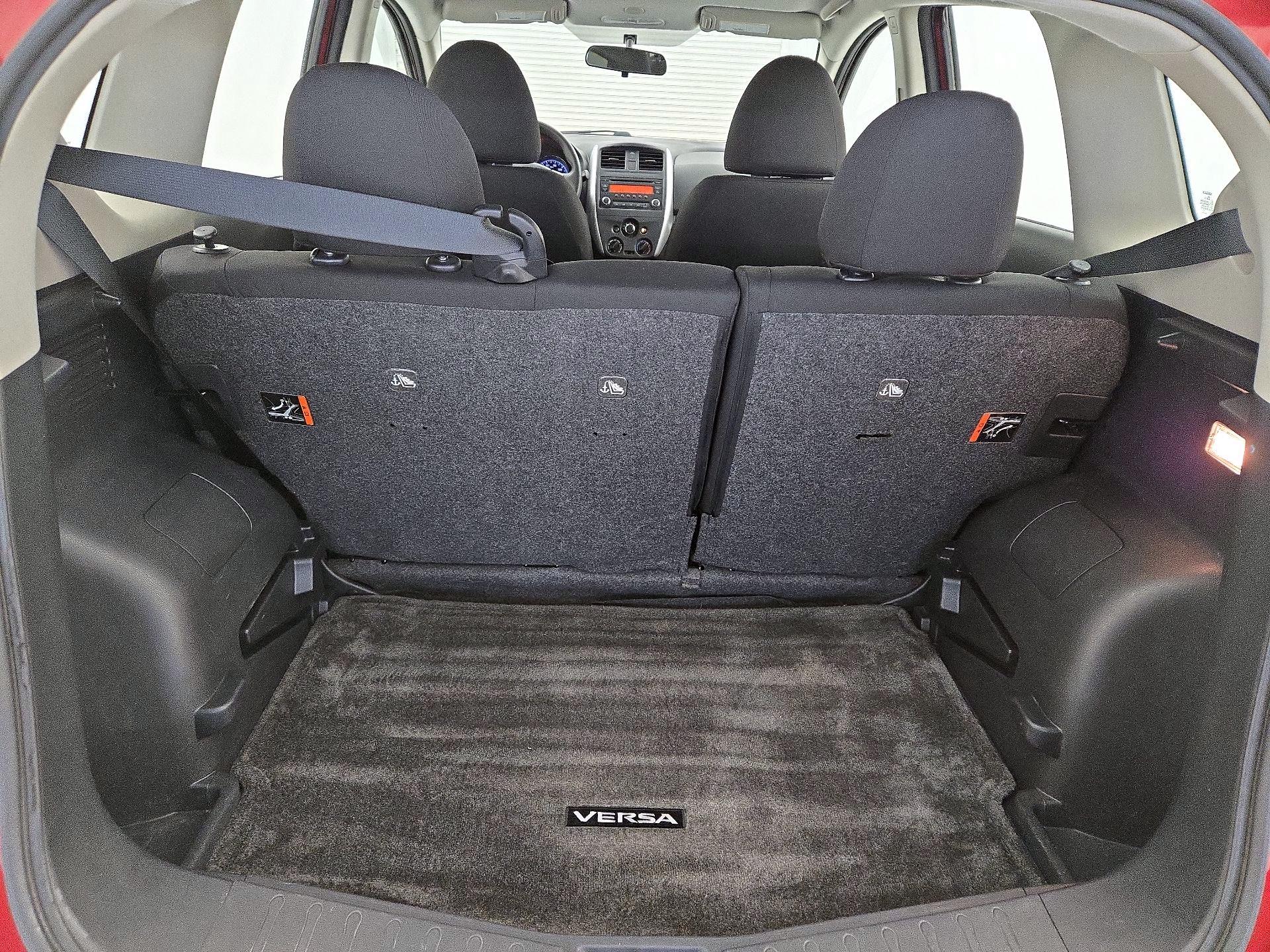 Thumbnail: 2017 Nissan Versa Note - 18