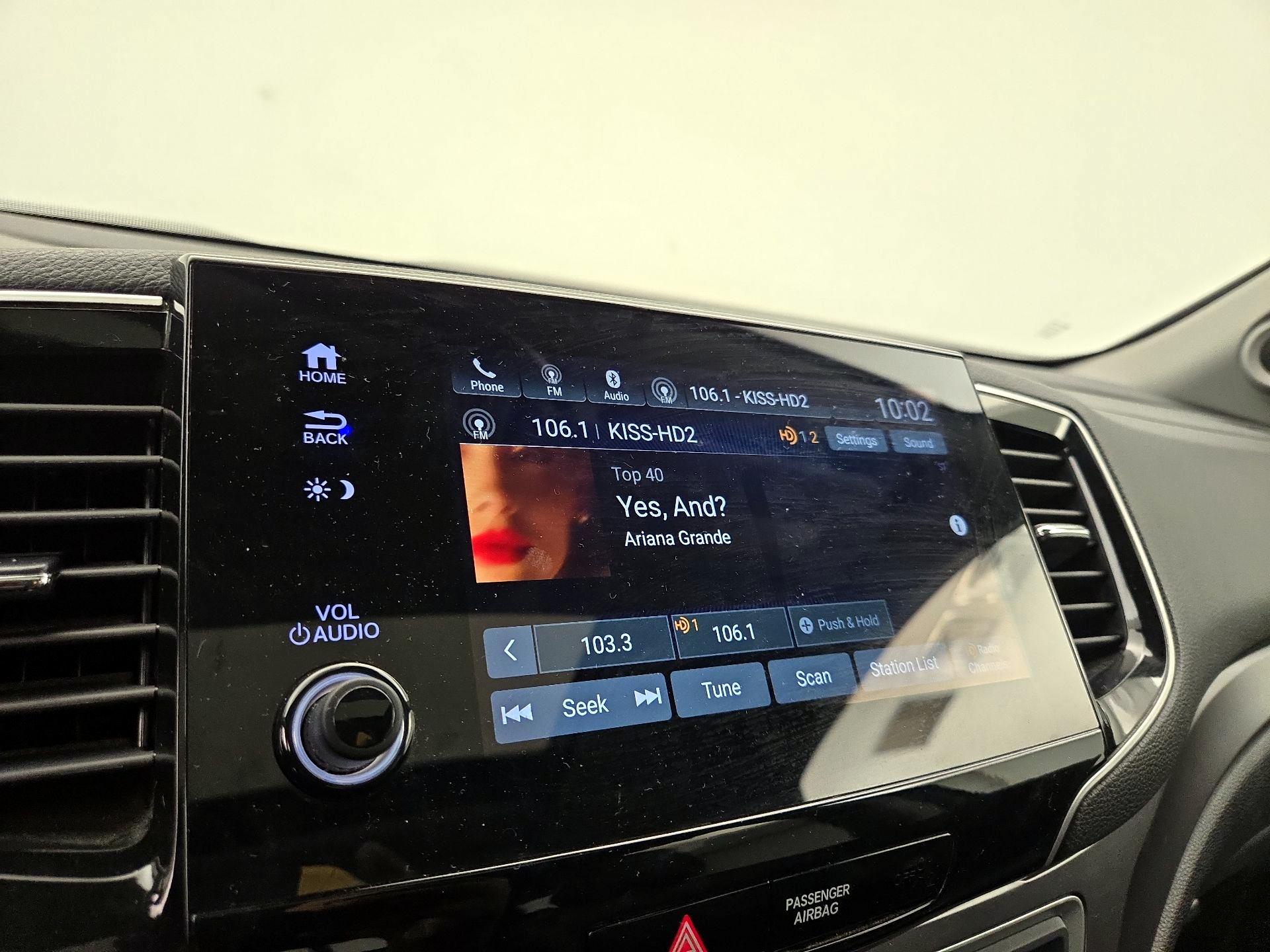 Thumbnail: 2019 Honda Pilot - 15