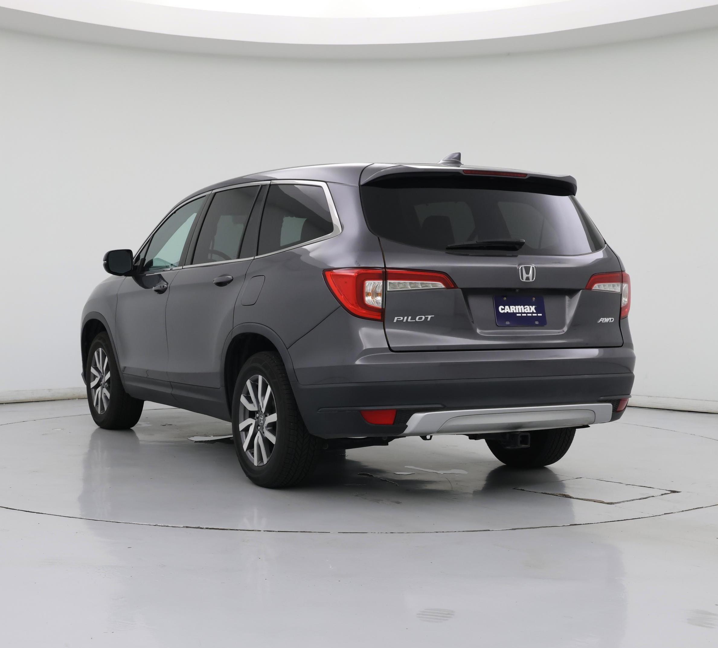 Thumbnail: 2019 Honda Pilot - 2