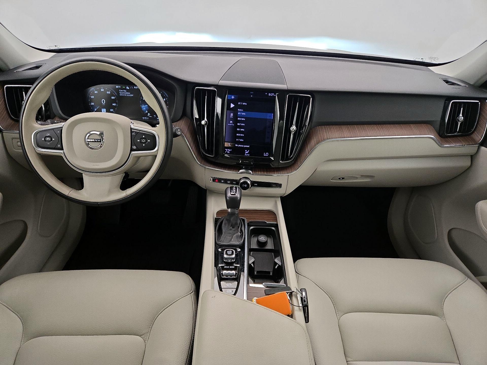 Thumbnail: 2021 Volvo XC60 - 9