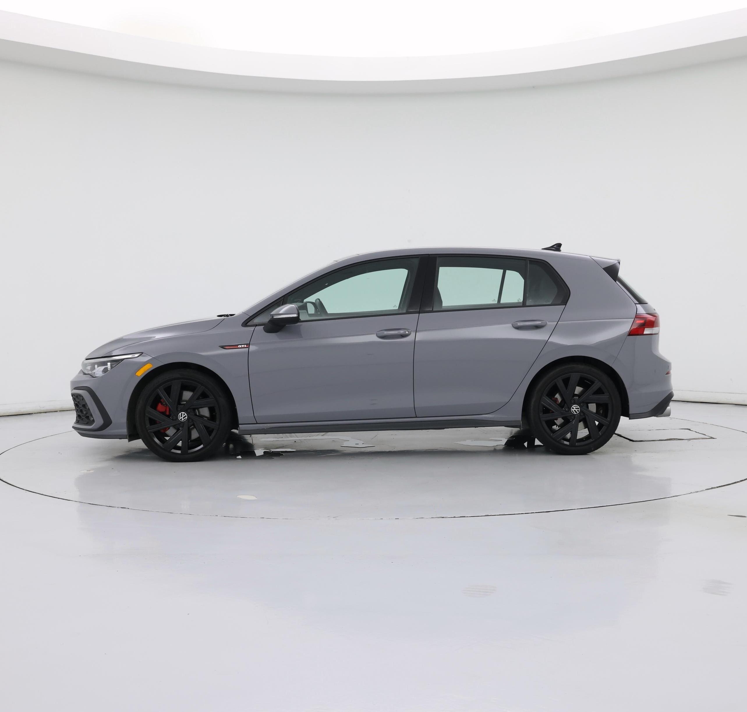 Thumbnail: 2022 Volkswagen Golf - 3