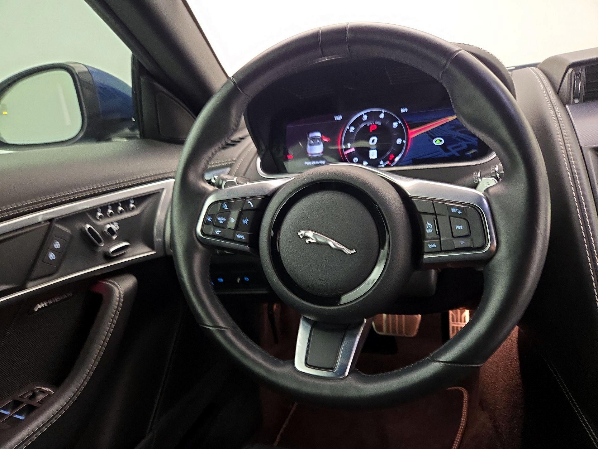 Thumbnail: 2021 Jaguar F-Type - 10