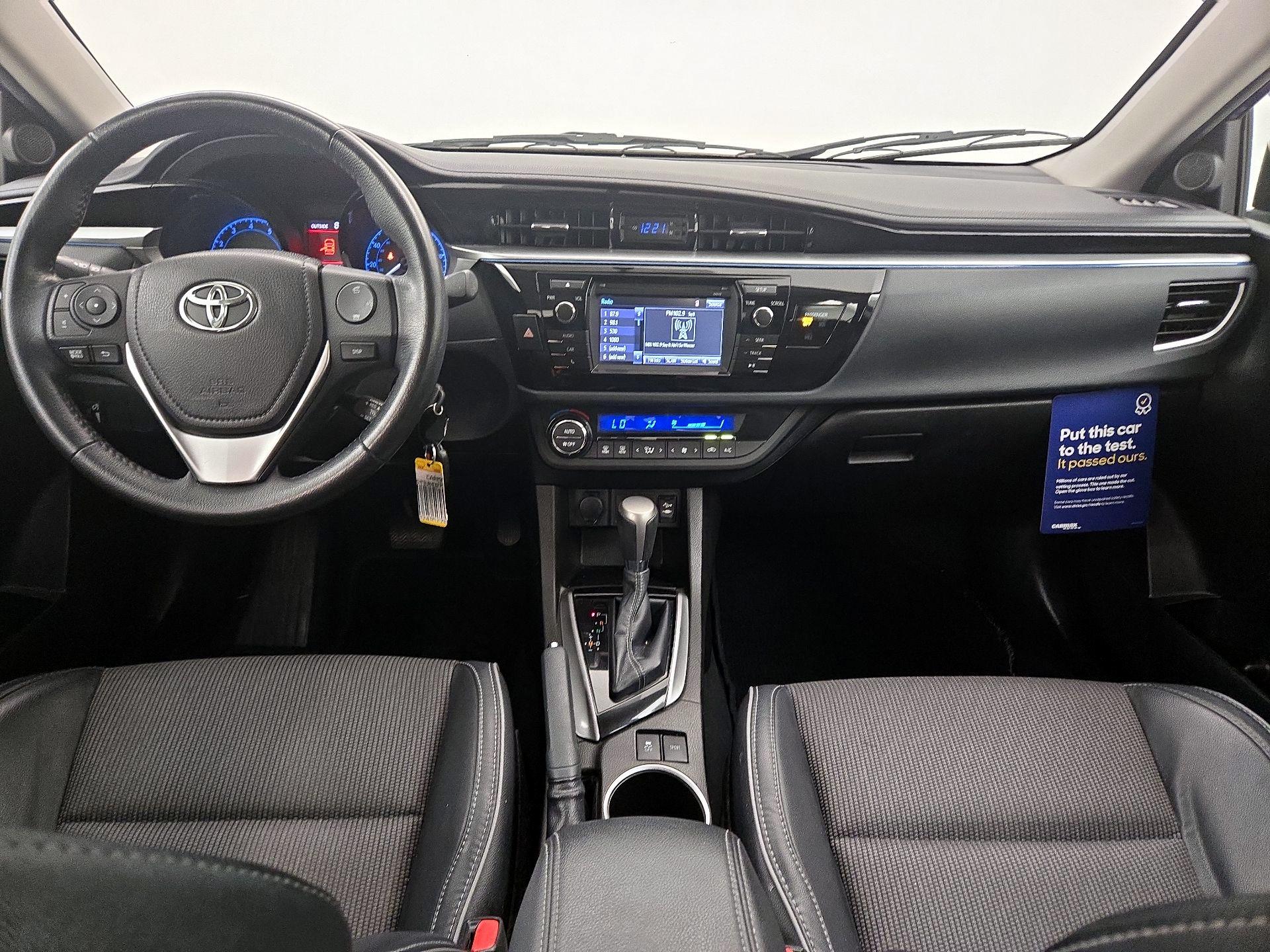 Thumbnail: 2015 Toyota Corolla - 9