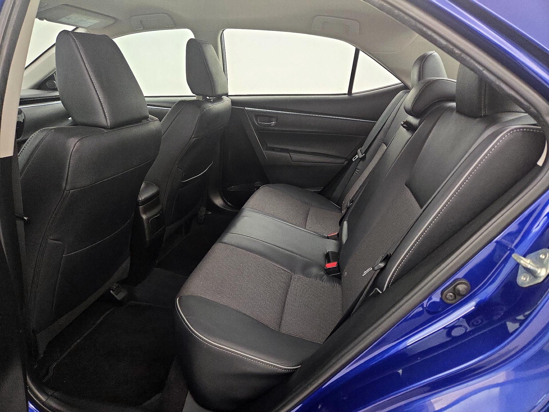 Thumbnail: 2015 Toyota Corolla - 19