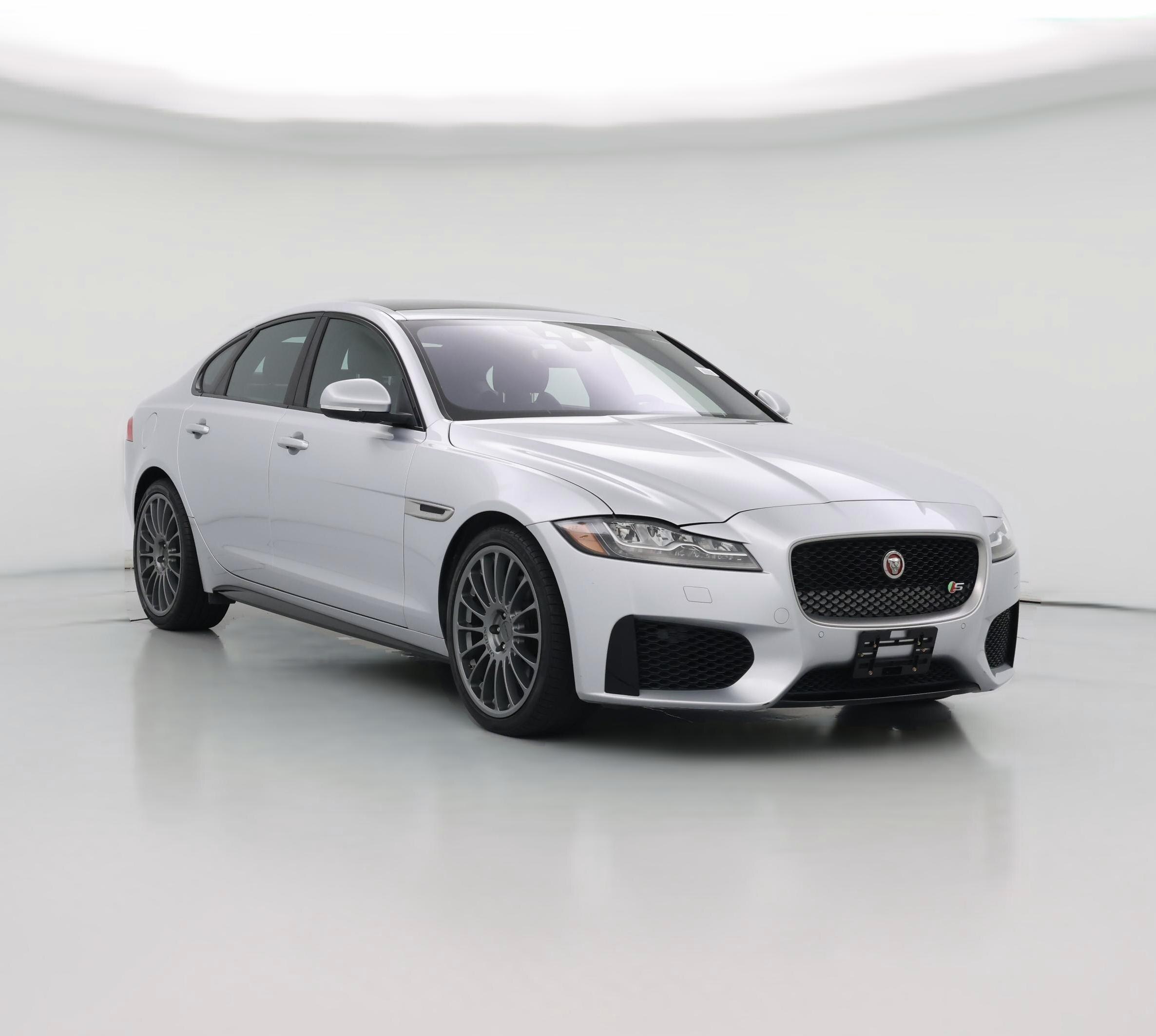 Thumbnail: 2017 Jaguar XF - 1