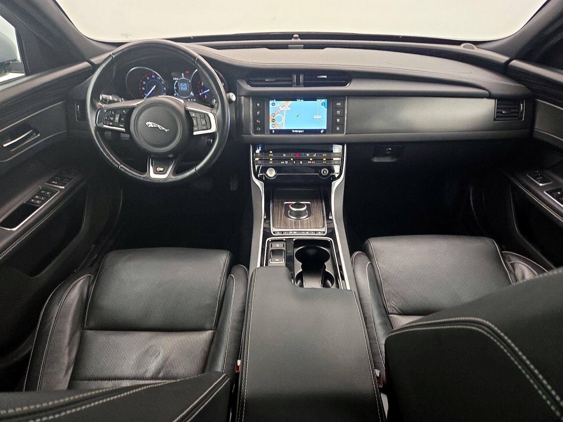 Thumbnail: 2017 Jaguar XF - 9