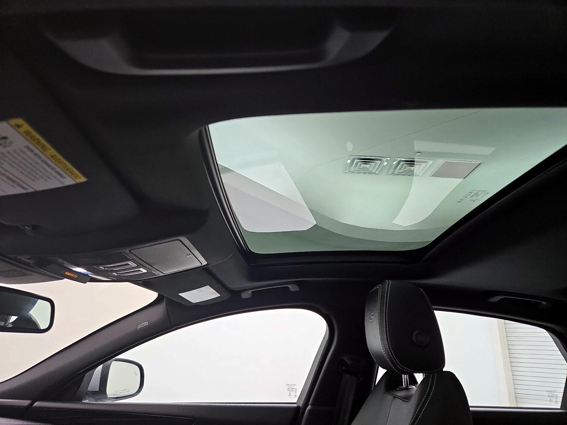 Thumbnail: 2017 Jaguar XF - 20