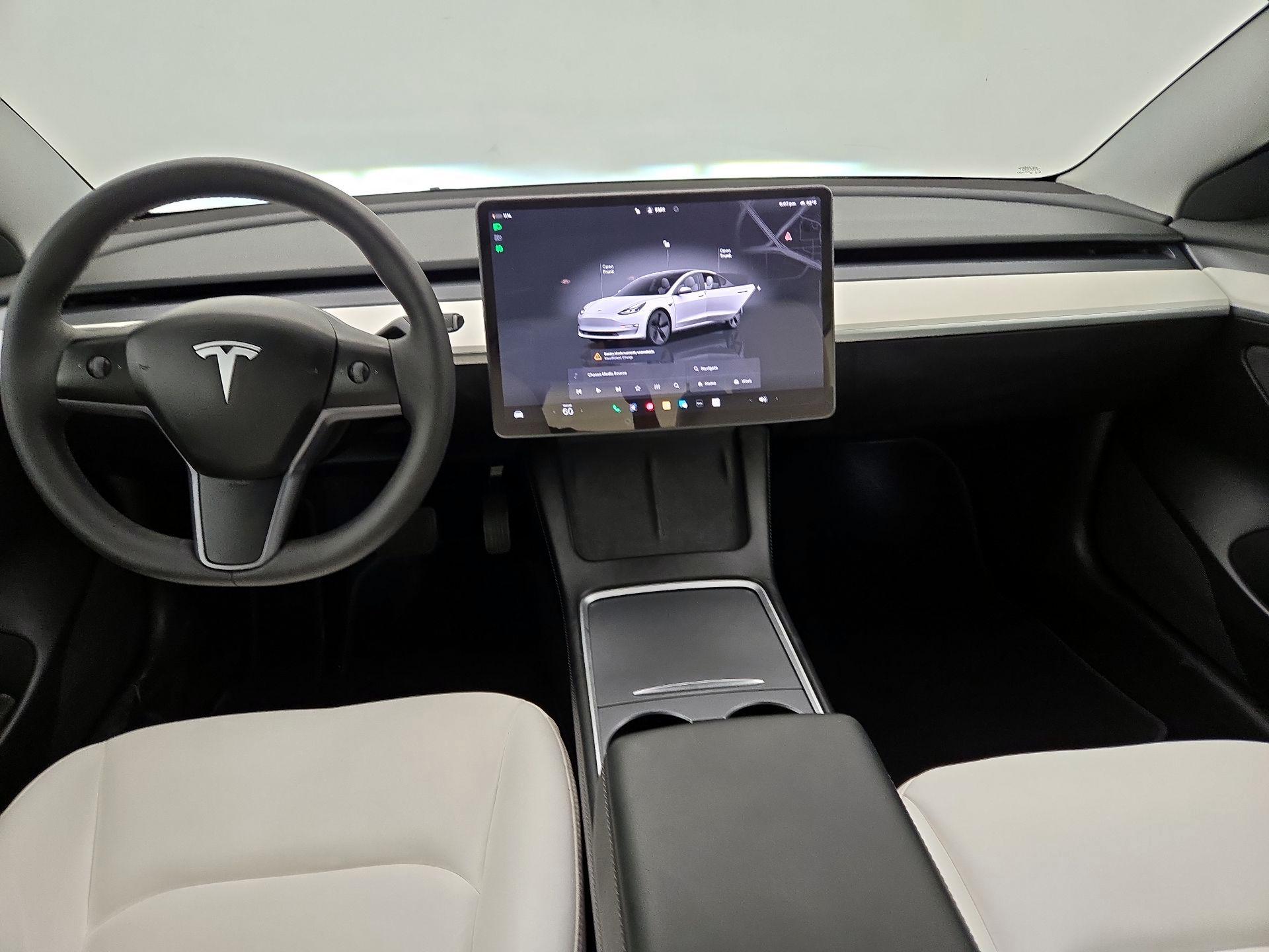 Thumbnail: 2023 Tesla Model 3 - 9