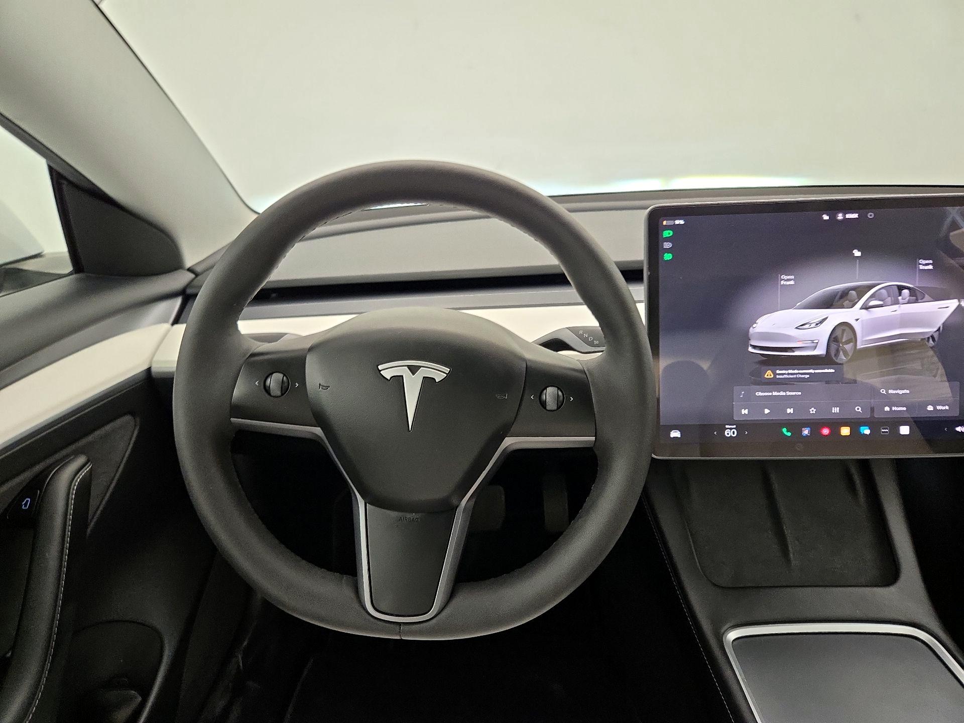 Thumbnail: 2023 Tesla Model 3 - 10
