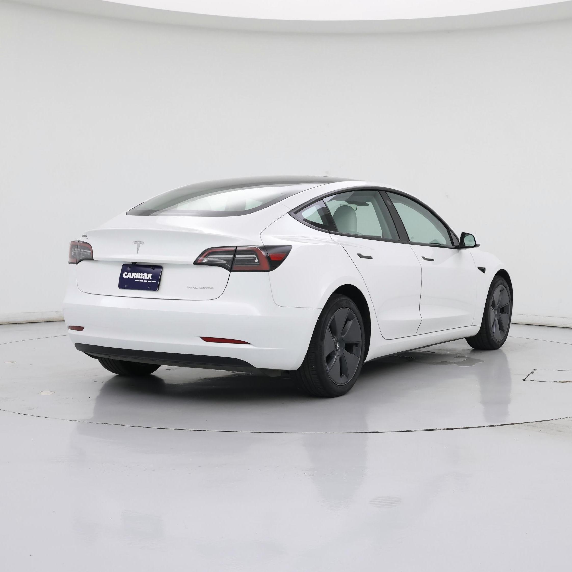 Thumbnail: 2023 Tesla Model 3 - 8