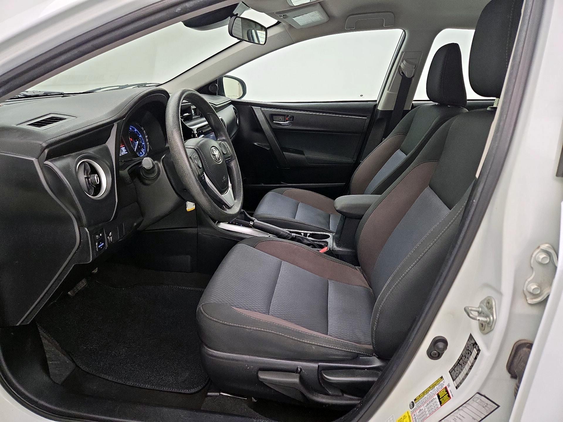 Thumbnail: 2018 Toyota Corolla - 11