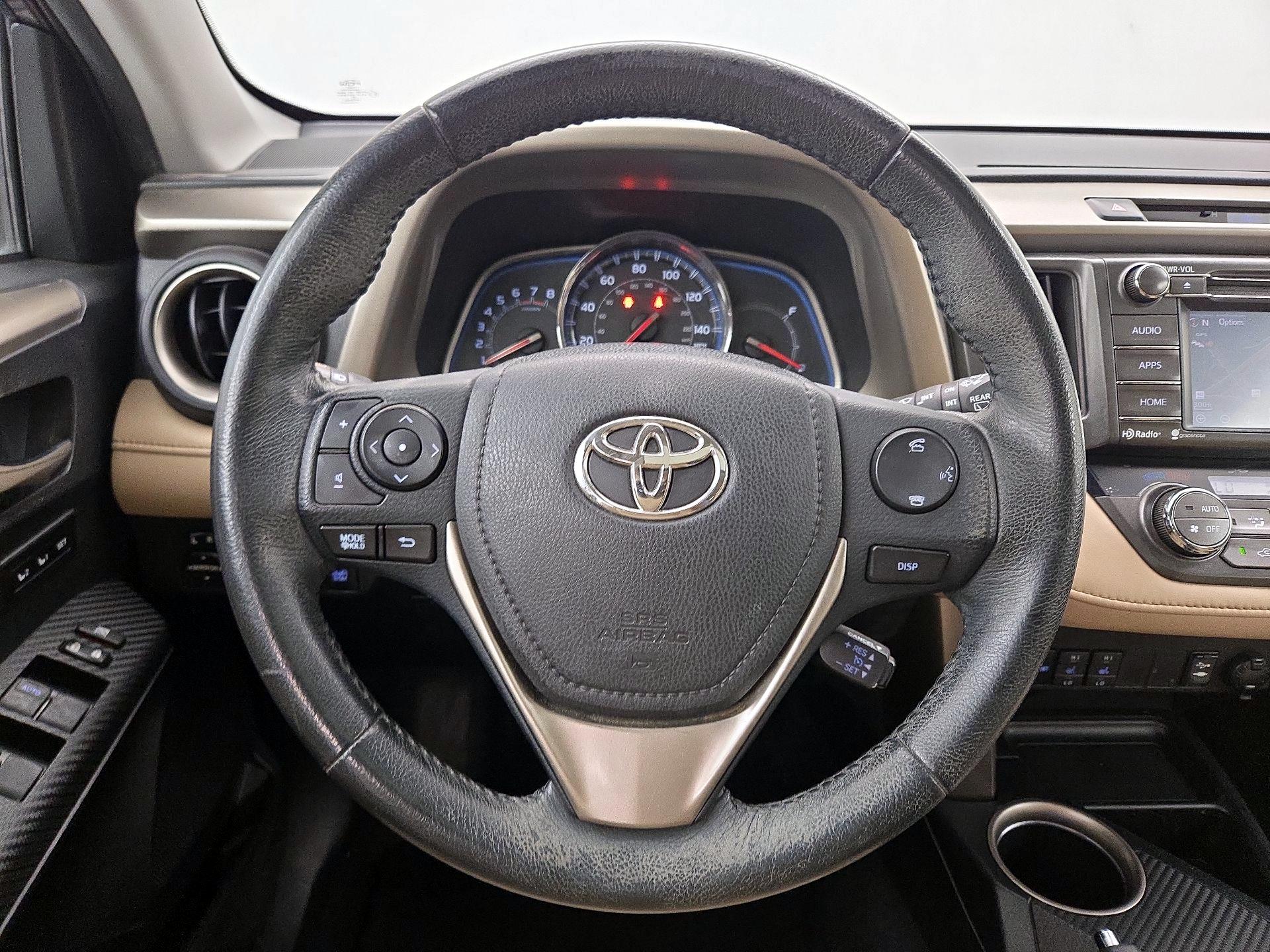 Thumbnail: 2015 Toyota RAV4 - 10