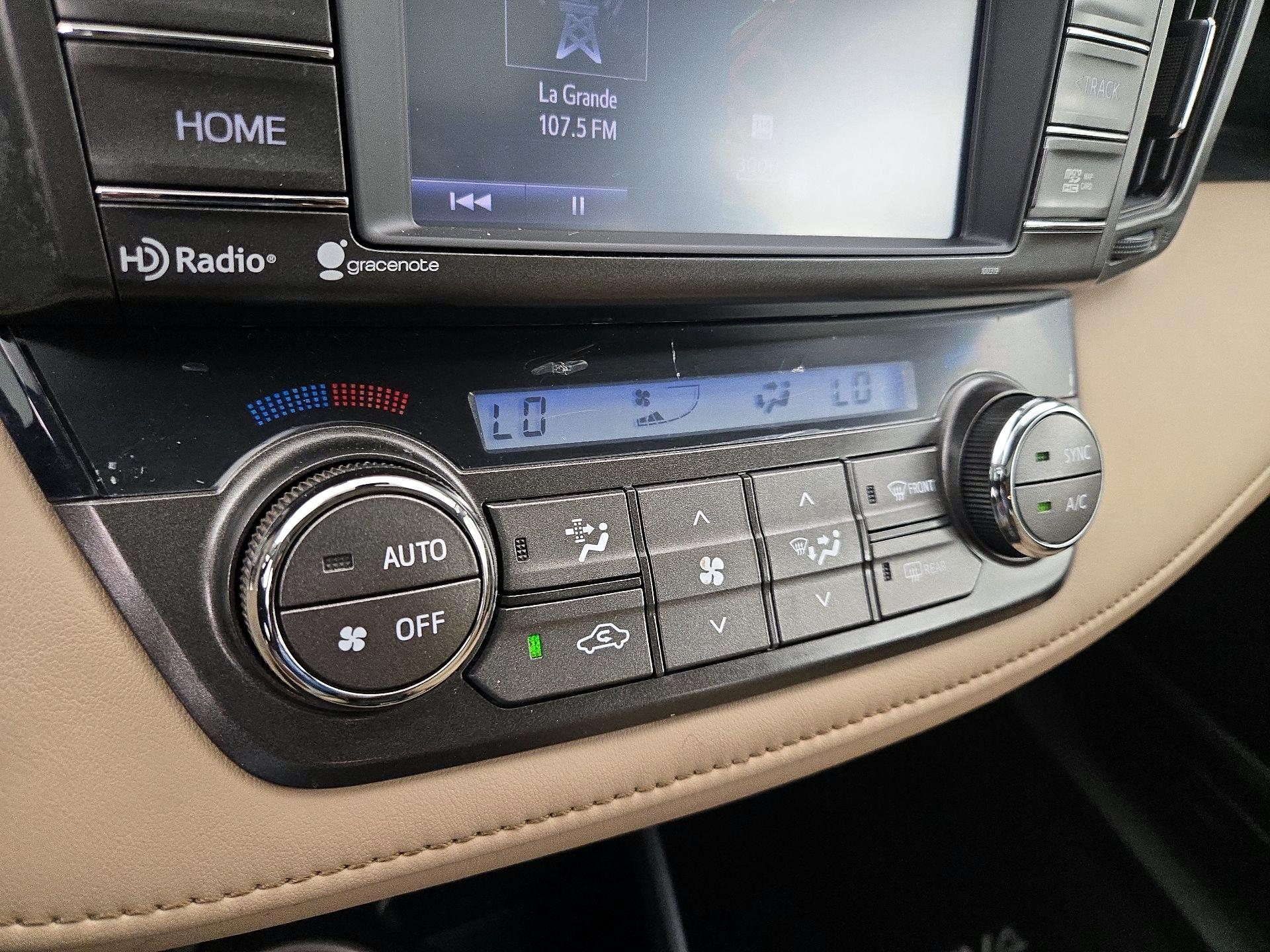 Thumbnail: 2015 Toyota RAV4 - 17
