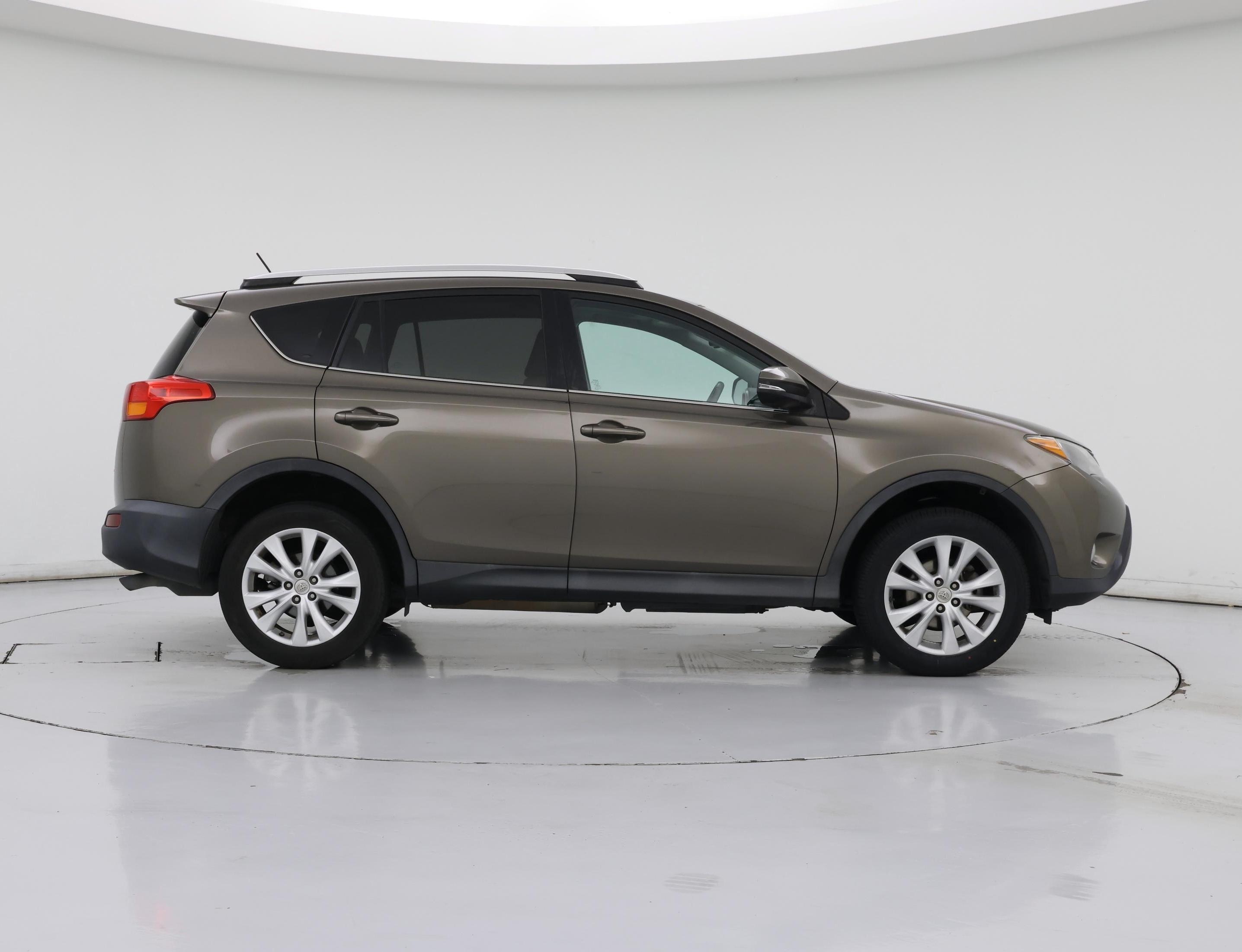 Thumbnail: 2015 Toyota RAV4 - 7