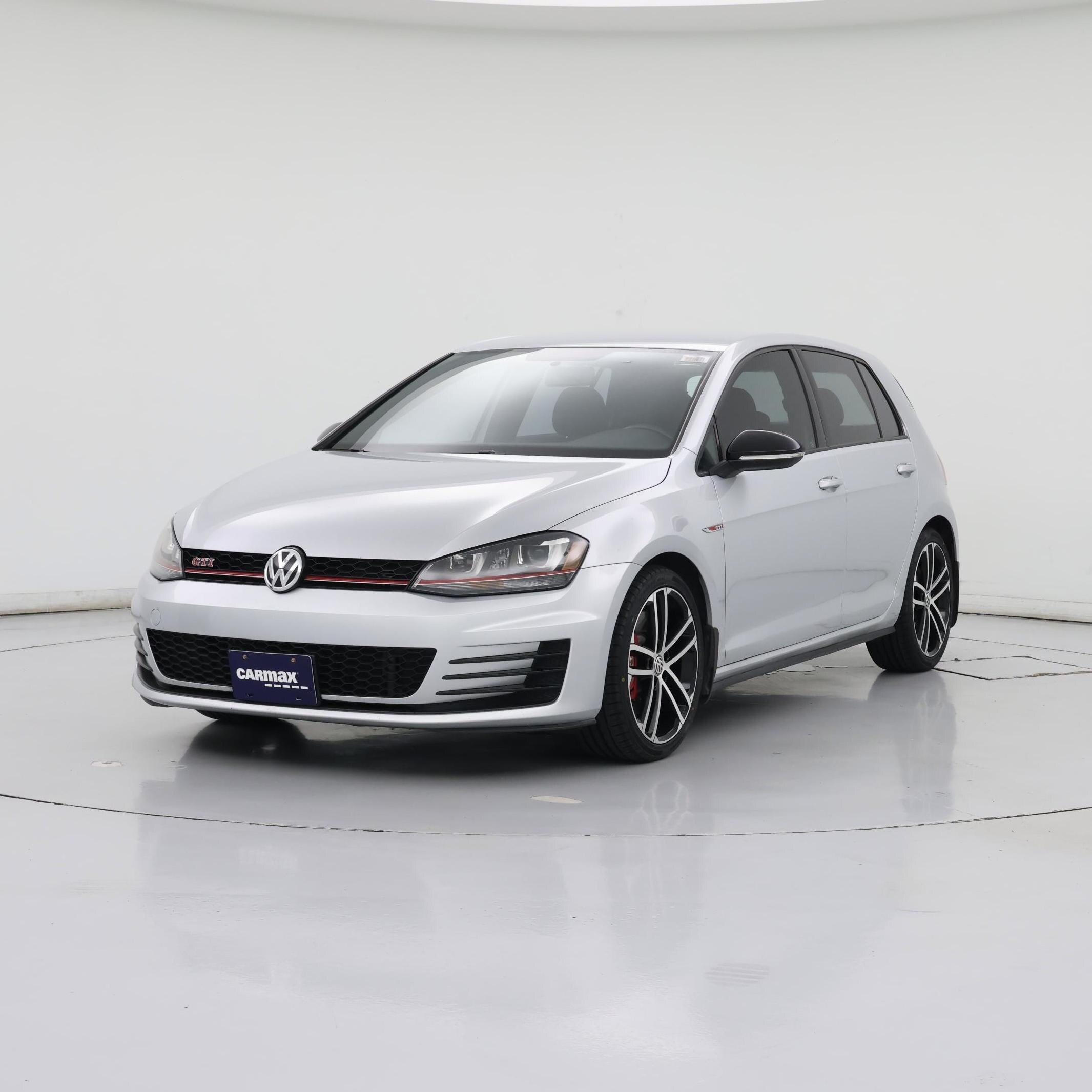 Thumbnail: 2017 Volkswagen Golf - 4