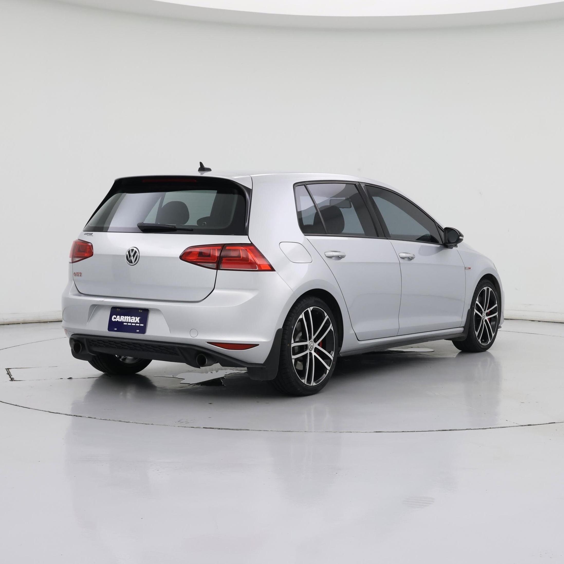 Thumbnail: 2017 Volkswagen Golf - 8