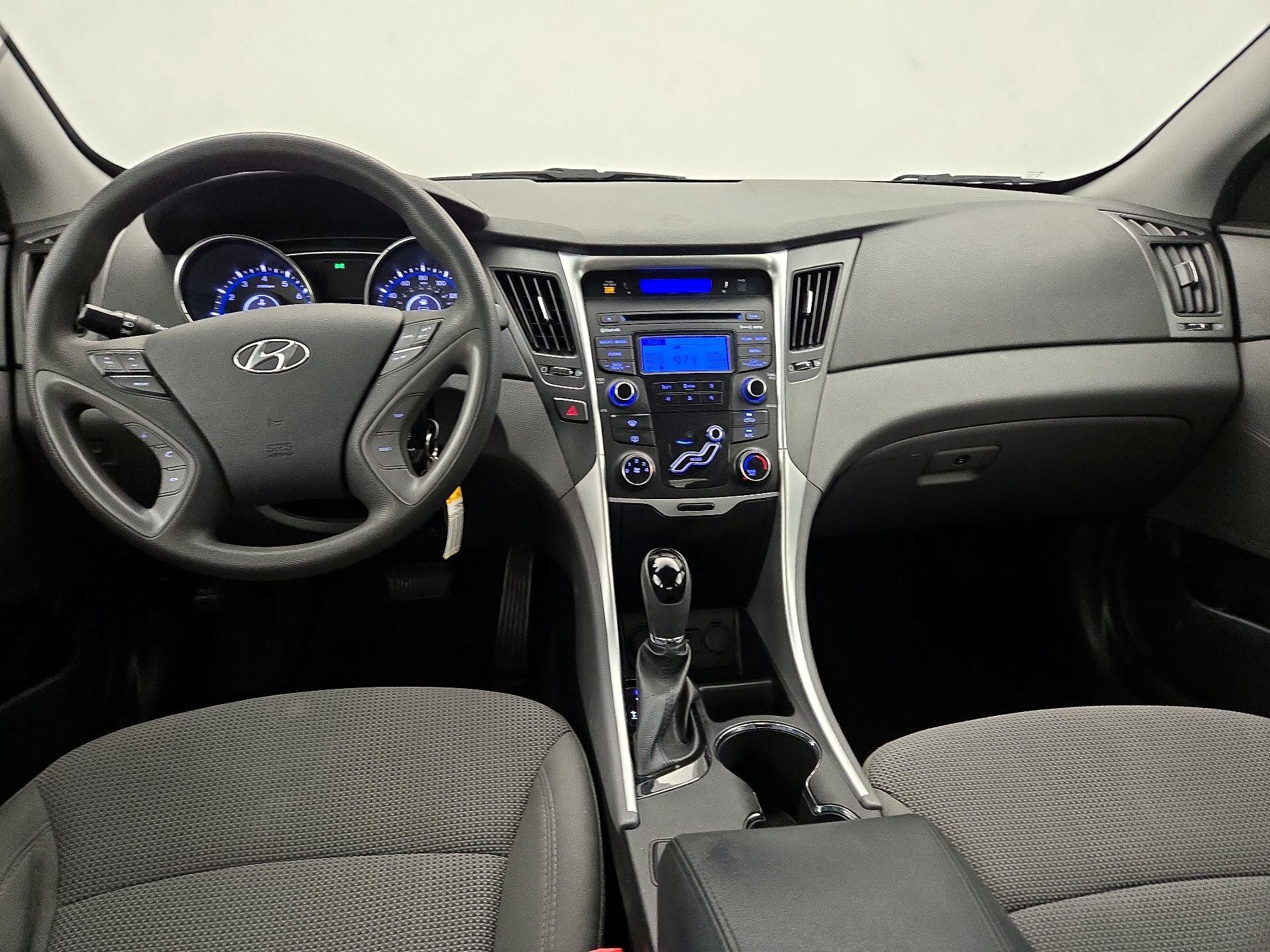 Thumbnail: 2013 Hyundai Sonata - 9