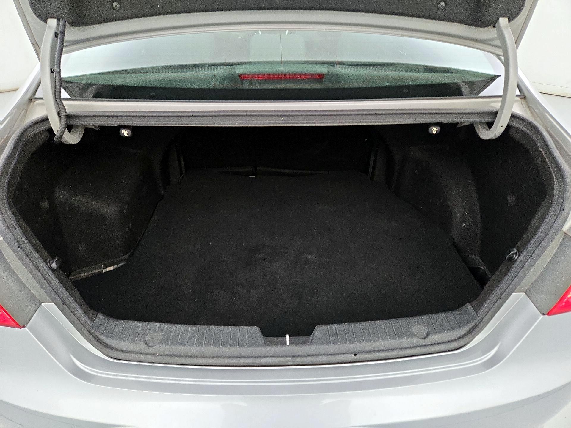 Thumbnail: 2013 Hyundai Sonata - 19