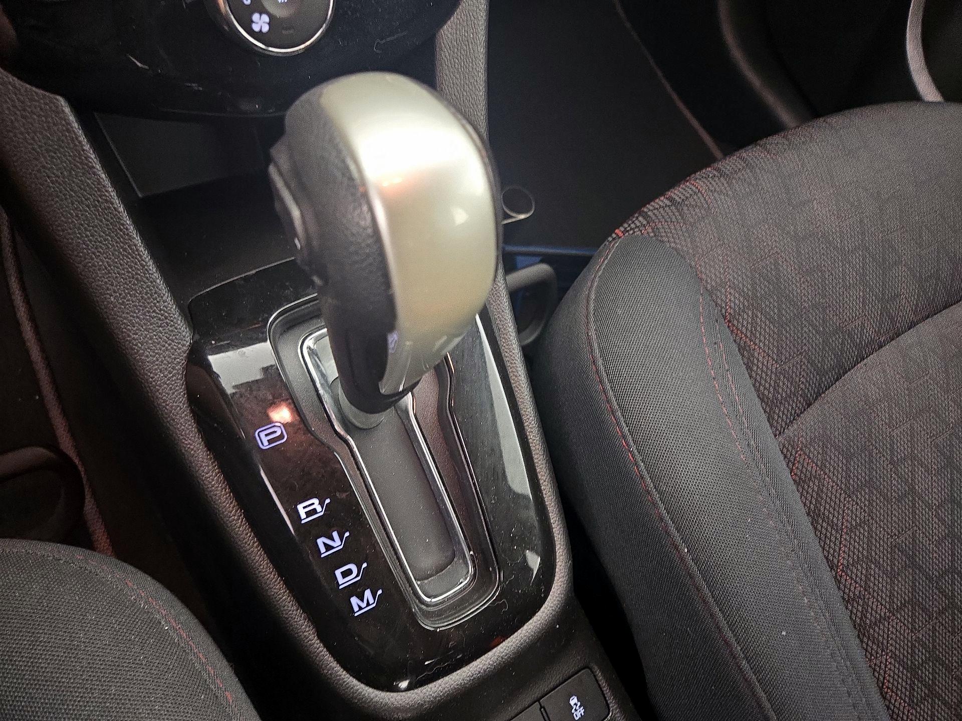 Thumbnail: 2018 Chevrolet Sonic - 17