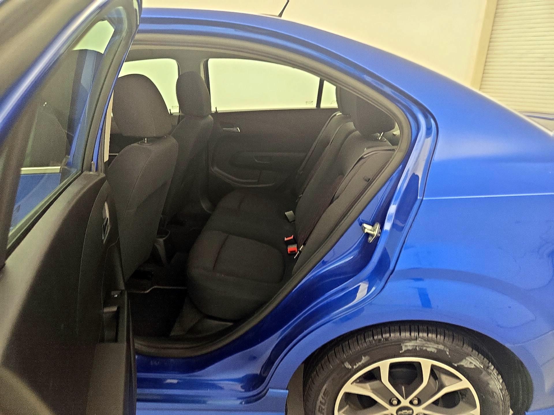 Thumbnail: 2018 Chevrolet Sonic - 19