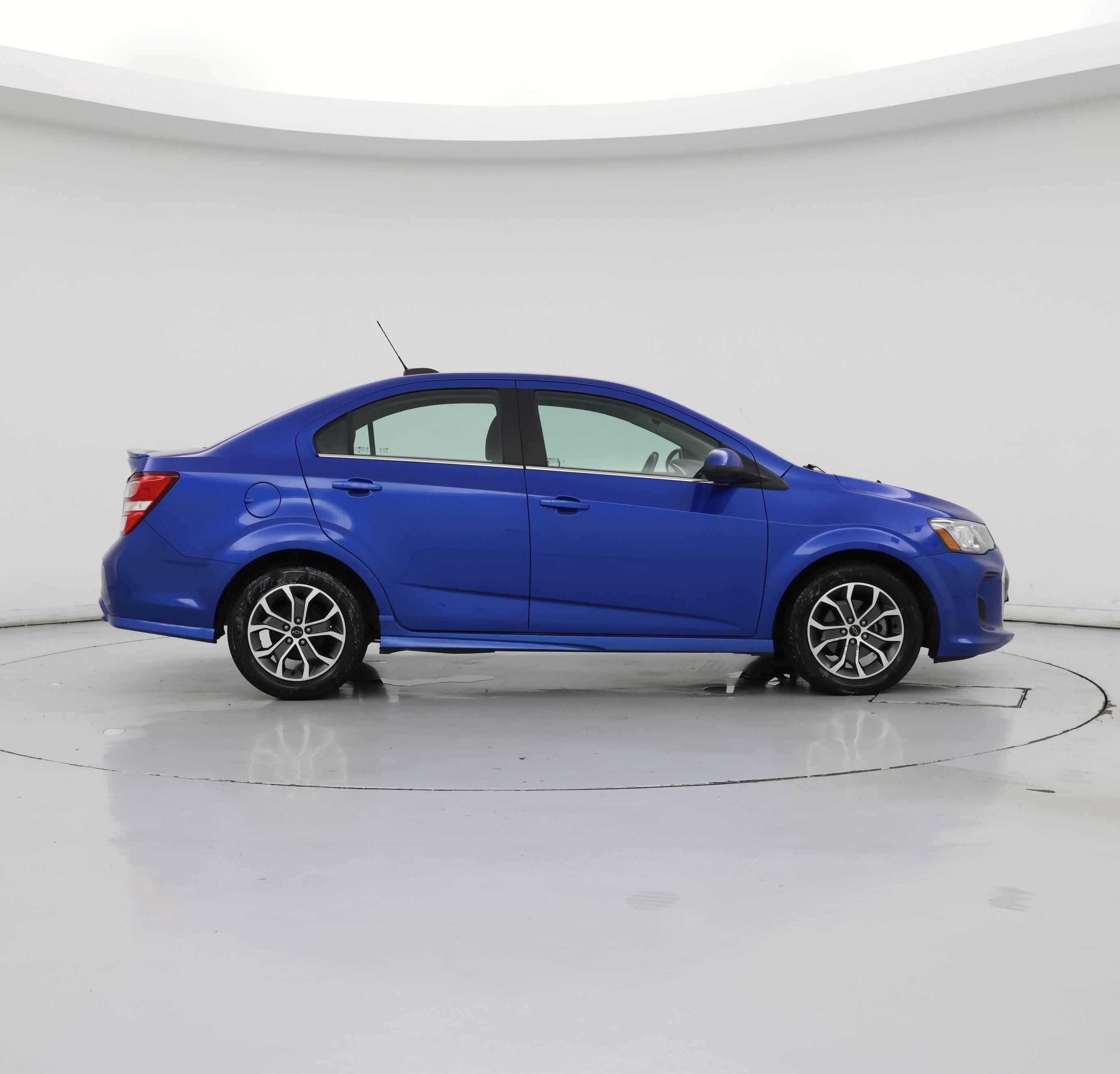 Thumbnail: 2018 Chevrolet Sonic - 7