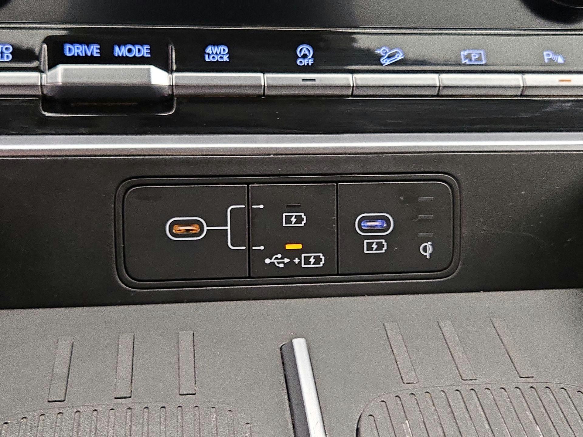 Thumbnail: 2024 Hyundai Santa Fe - 19