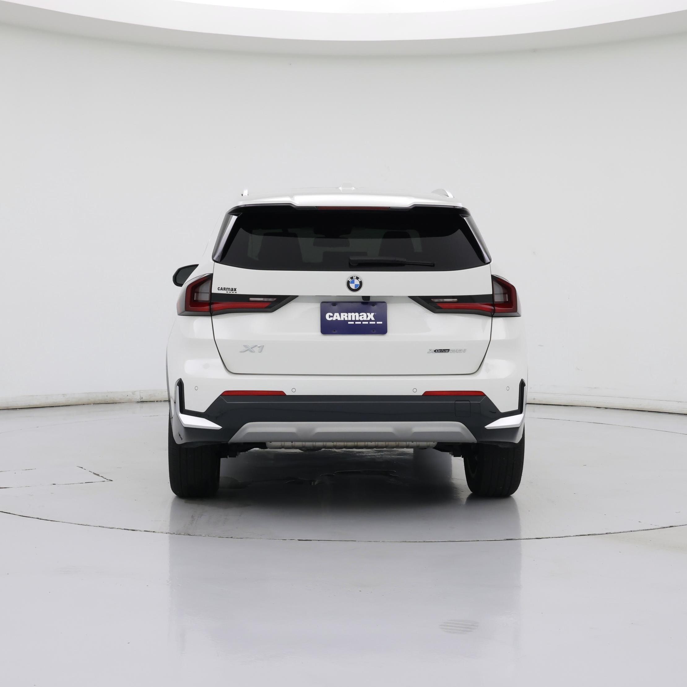 Thumbnail: 2023 BMW X1 - 6