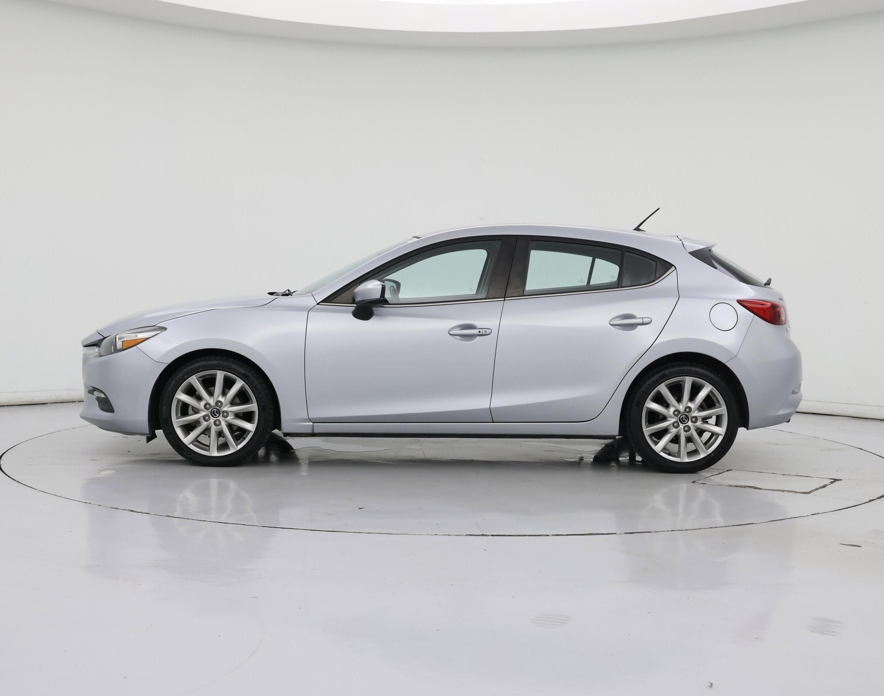 Thumbnail: 2017 Mazda Mazda3 - 3