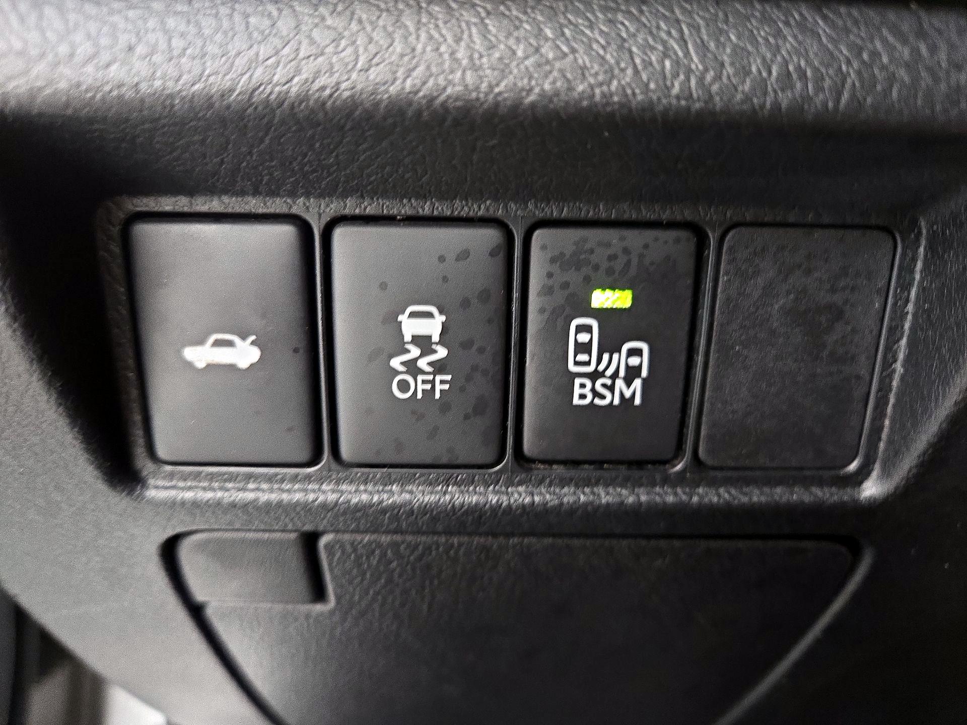Thumbnail: 2013 Toyota Avalon - 13