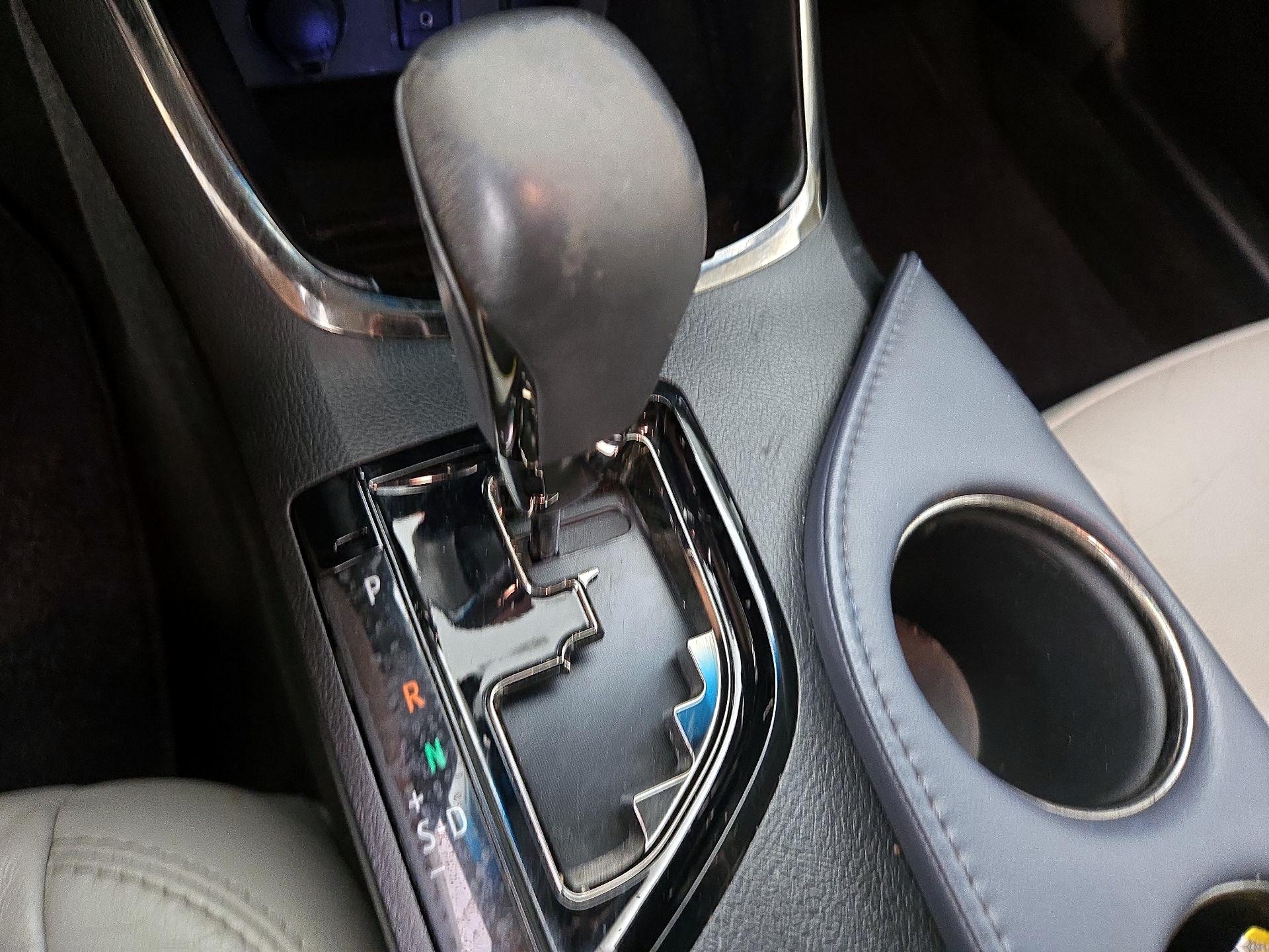 Thumbnail: 2013 Toyota Avalon - 17