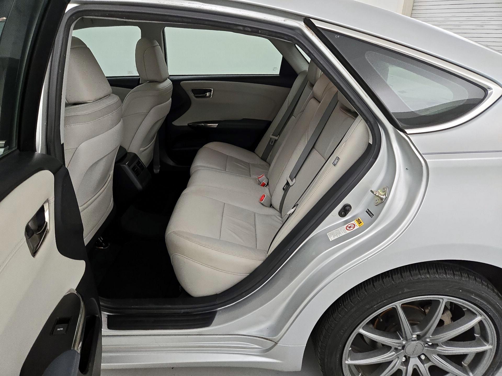 Thumbnail: 2013 Toyota Avalon - 20