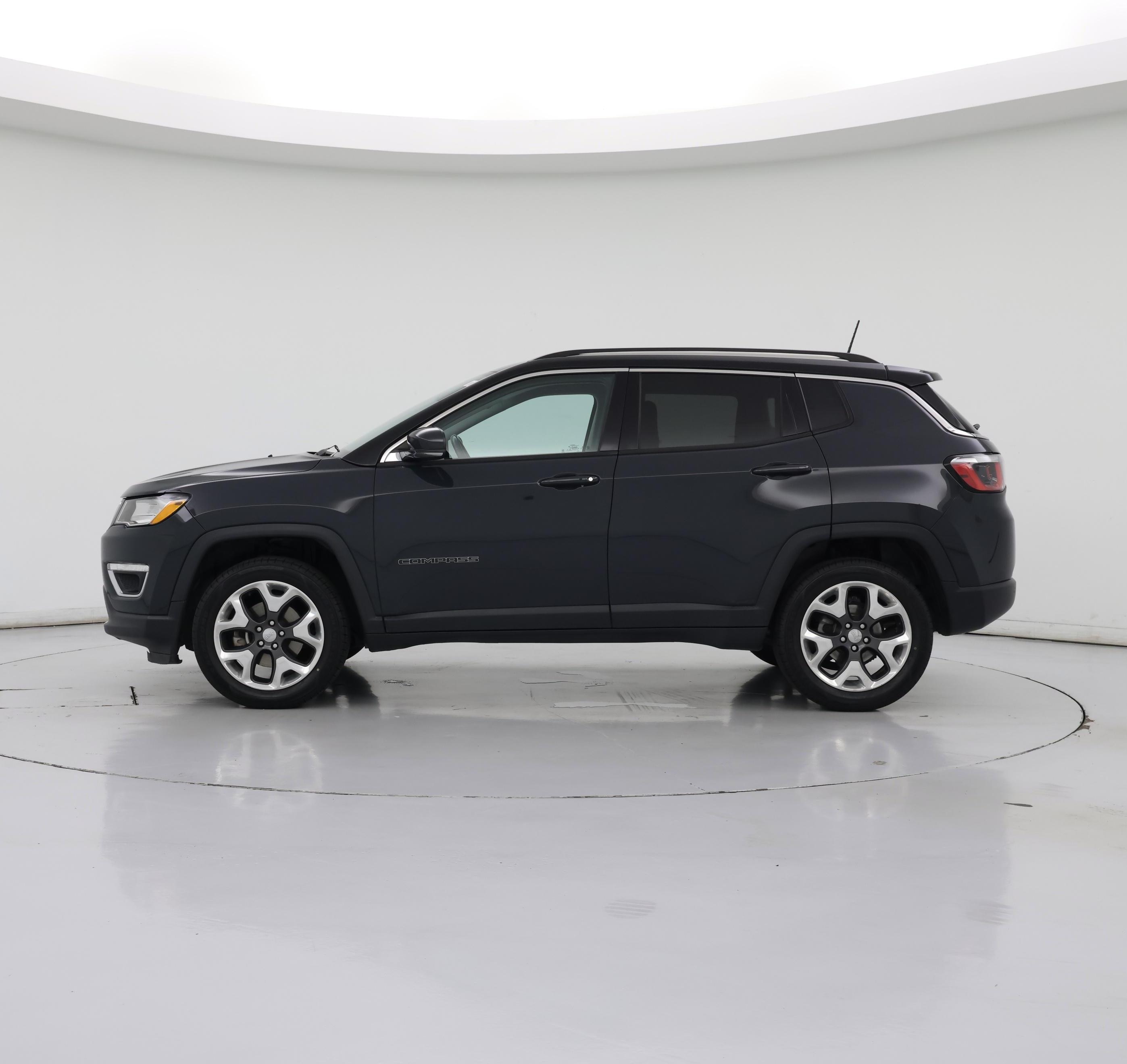 Thumbnail: 2018 Jeep Compass - 3