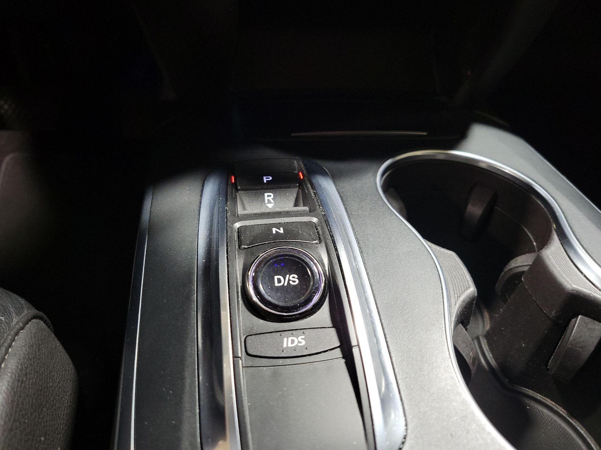 Thumbnail: 2016 Acura MDX - 17