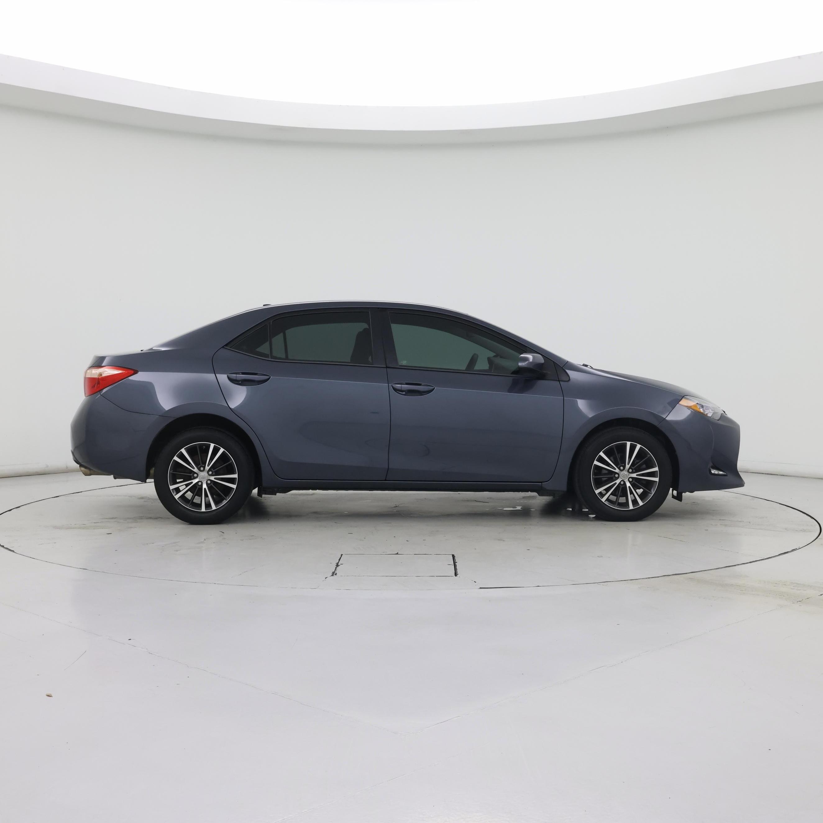 Thumbnail: 2017 Toyota Corolla - 7