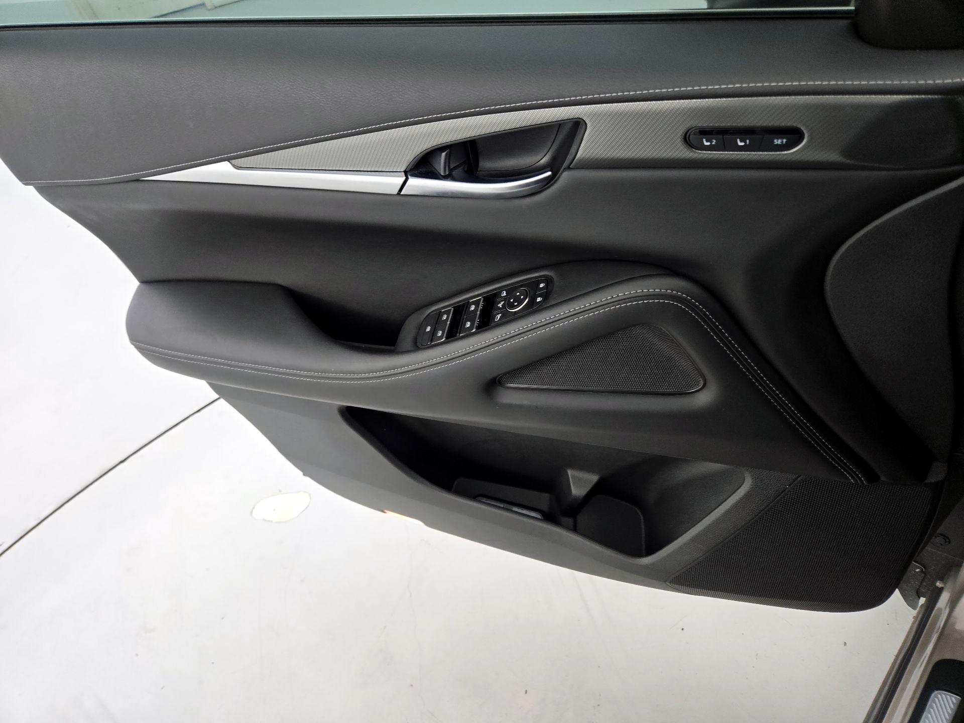 Thumbnail: 2023 INFINITI QX60 - 12