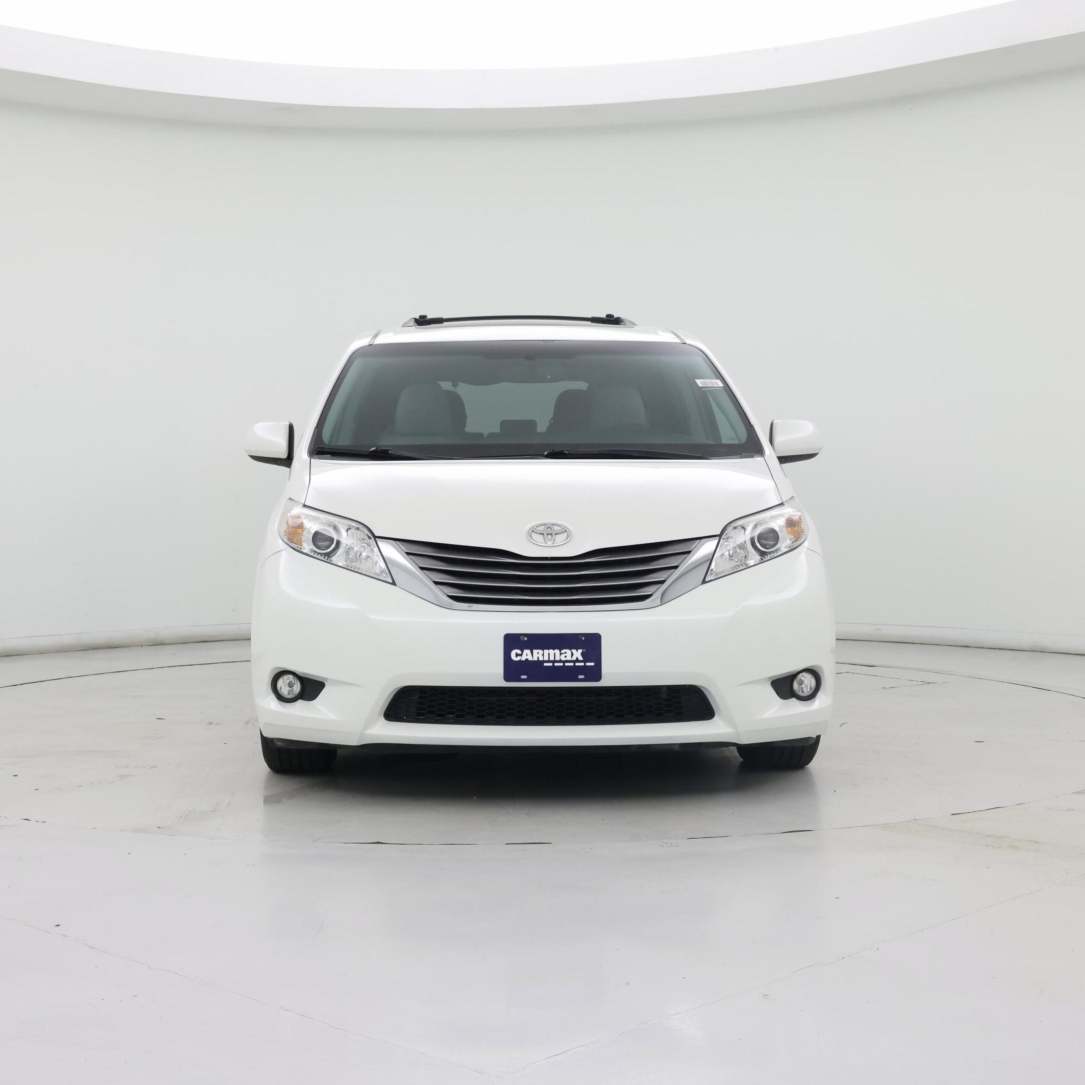 Thumbnail: 2015 Toyota Sienna - 5